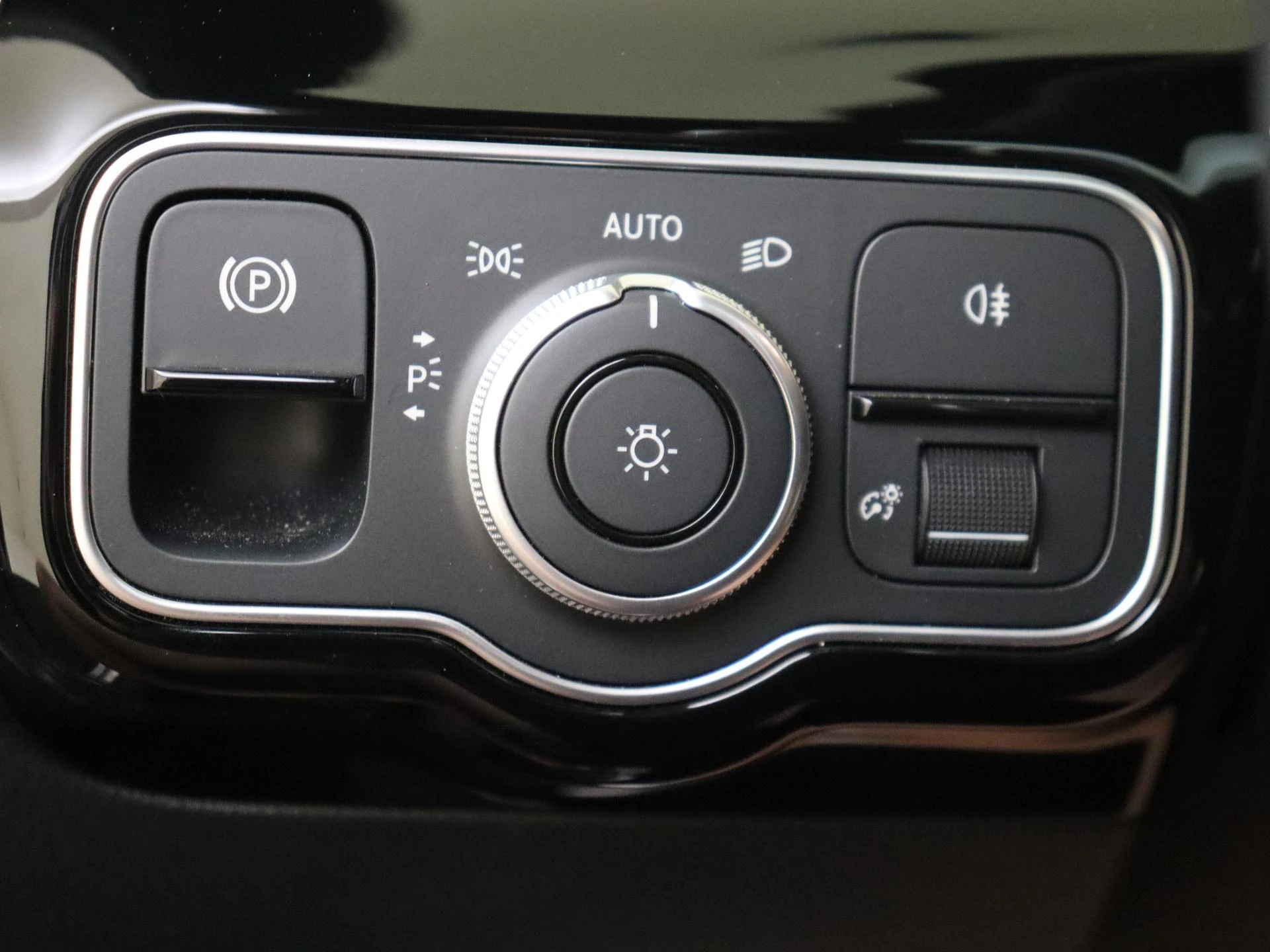 Mercedes-Benz-A-Klasse-image-24