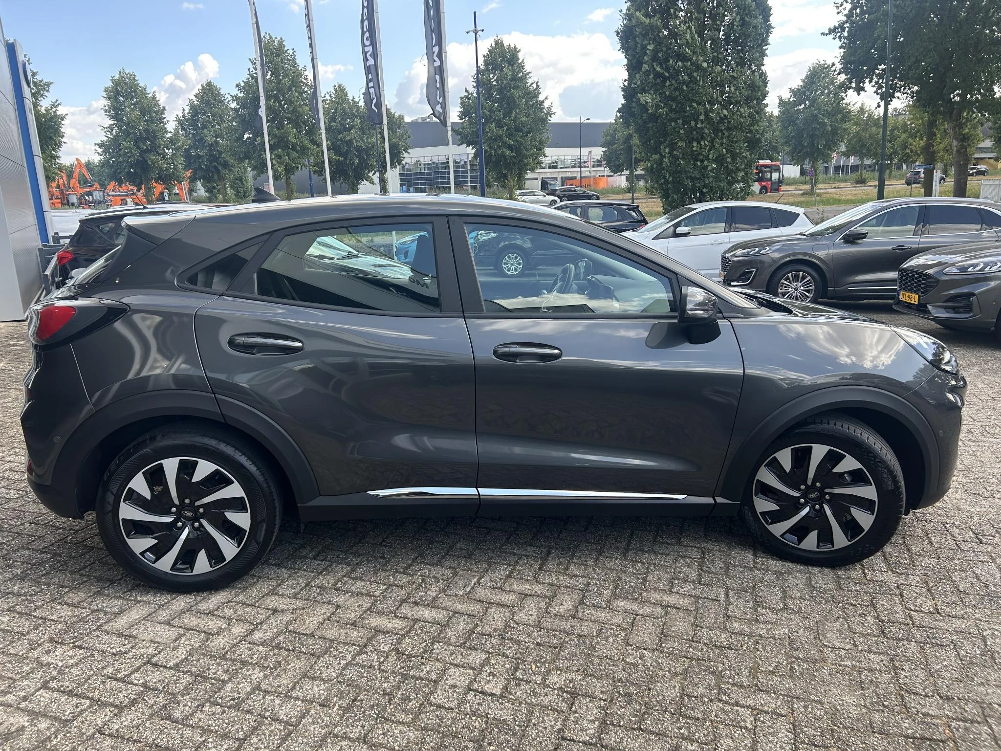 Ford Puma 1.0 EcoBoost Hybrid Titanium