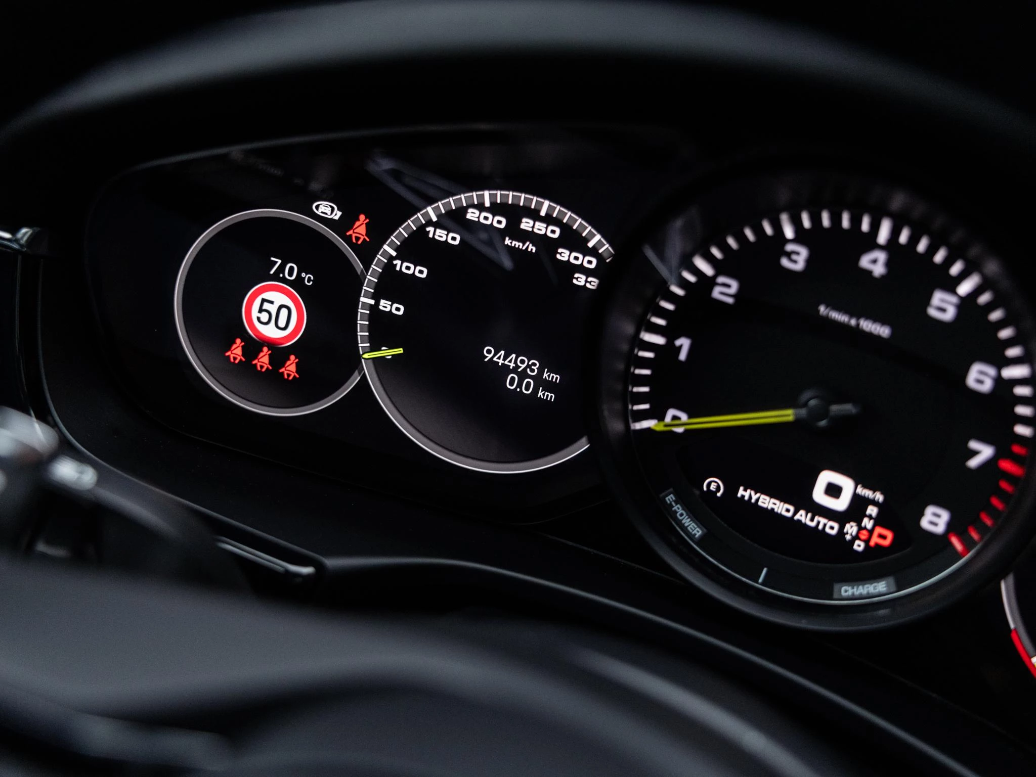 Porsche-Panamera-image-30