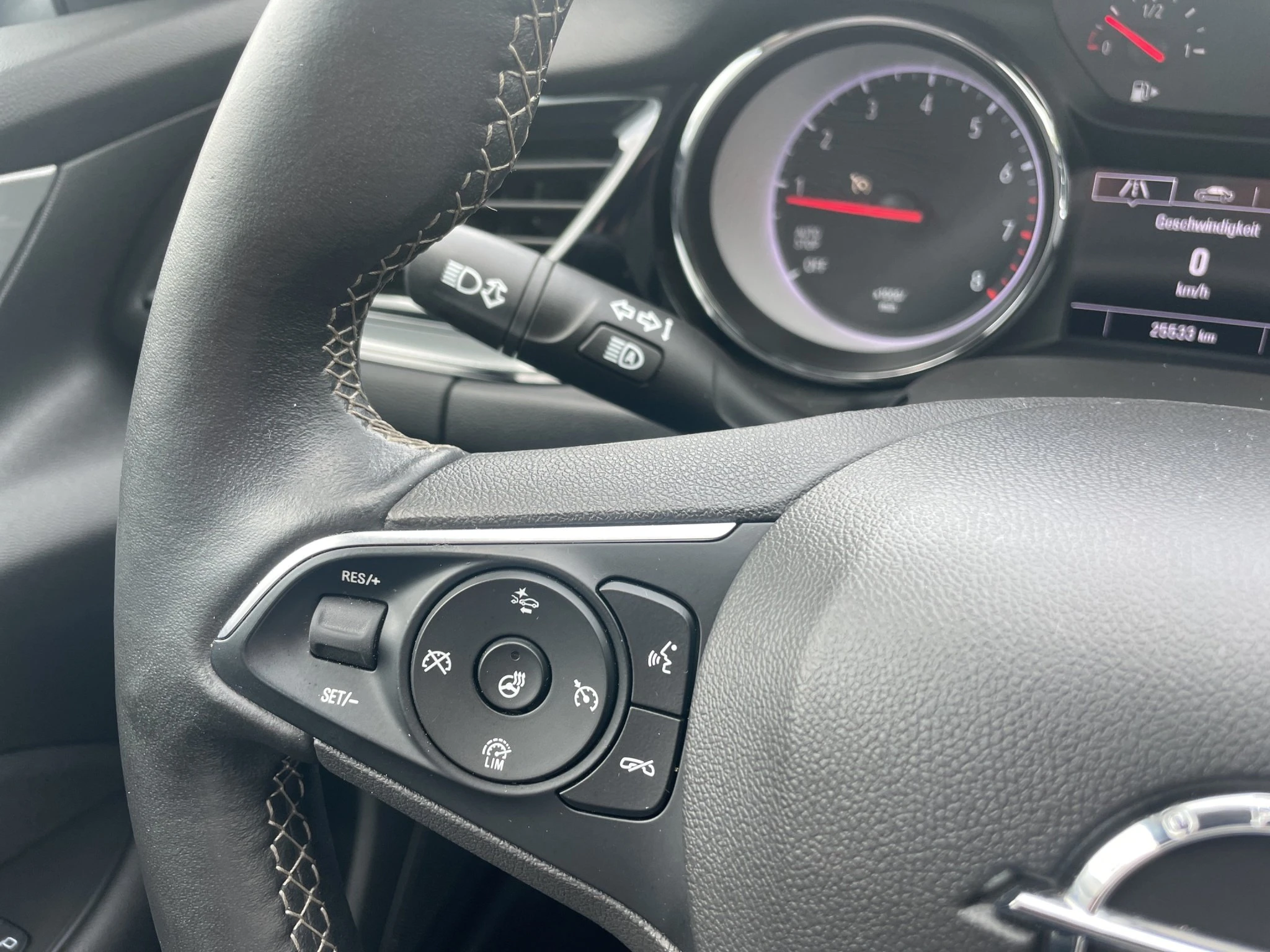 Opel-Insignia-image-16