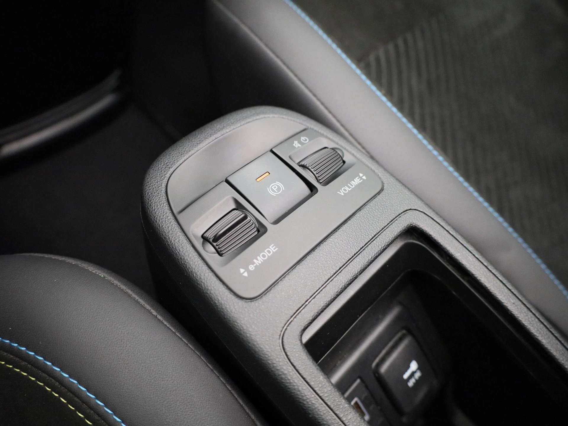 Abarth-500e-image-13