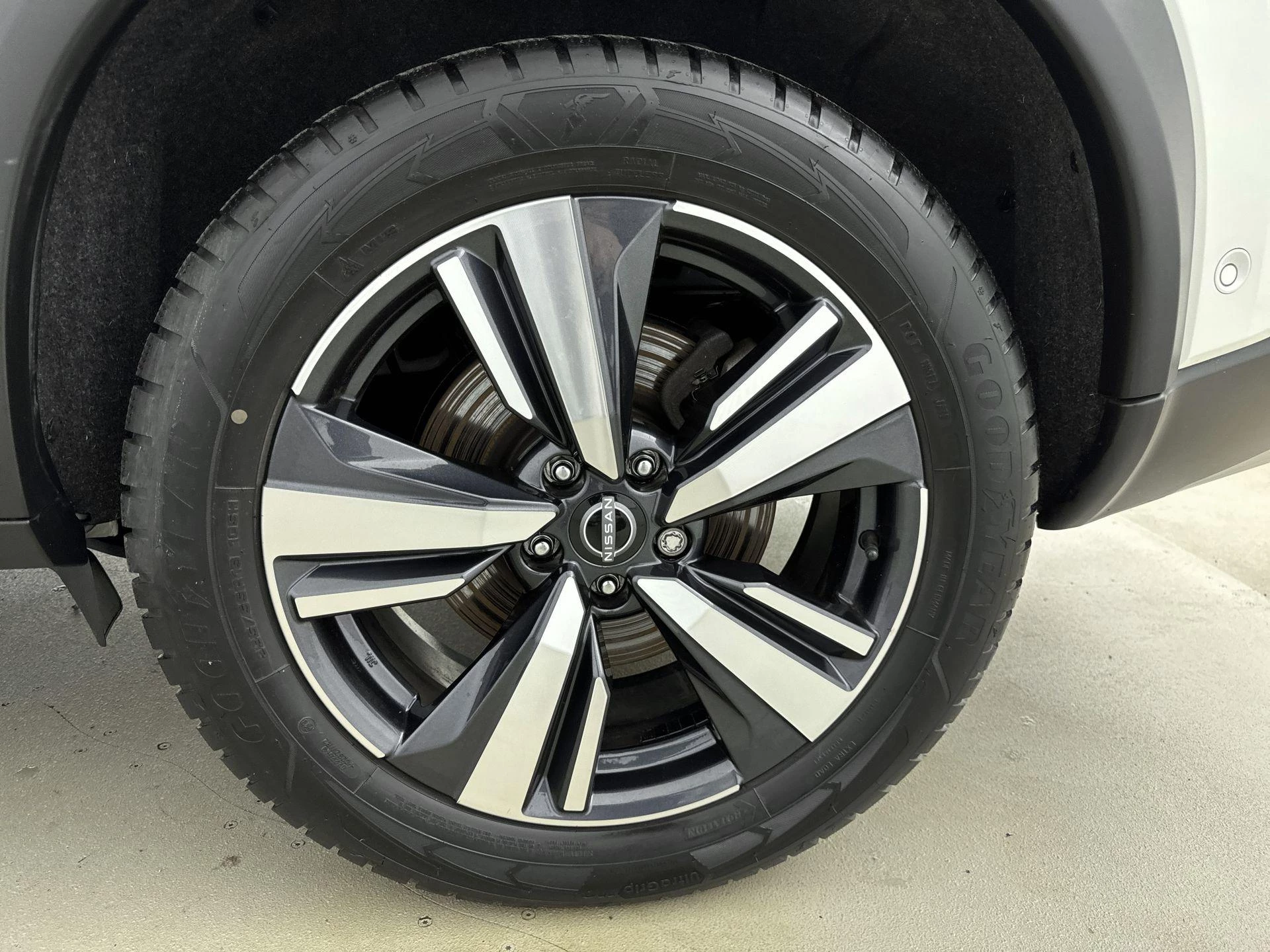 Nissan-X-Trail-image-12