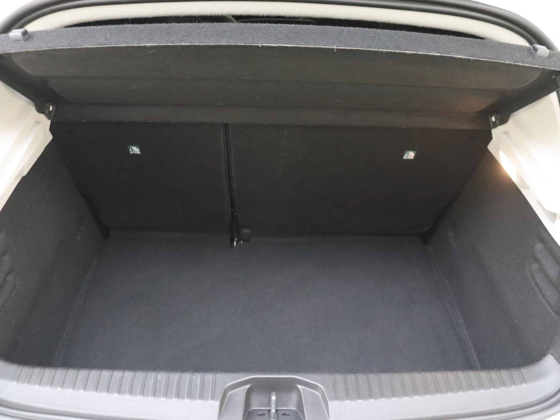 Renault-Clio-image-23