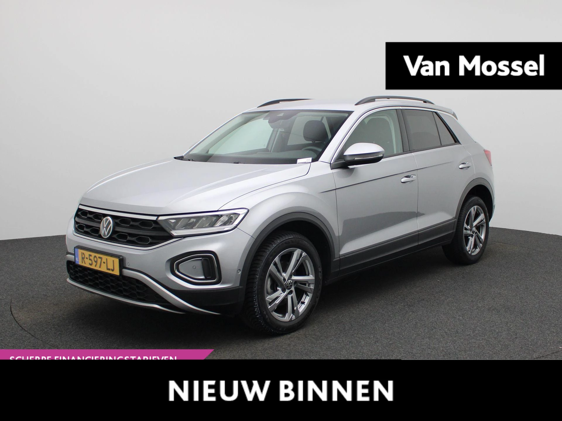 Volkswagen-T-Roc-image-0