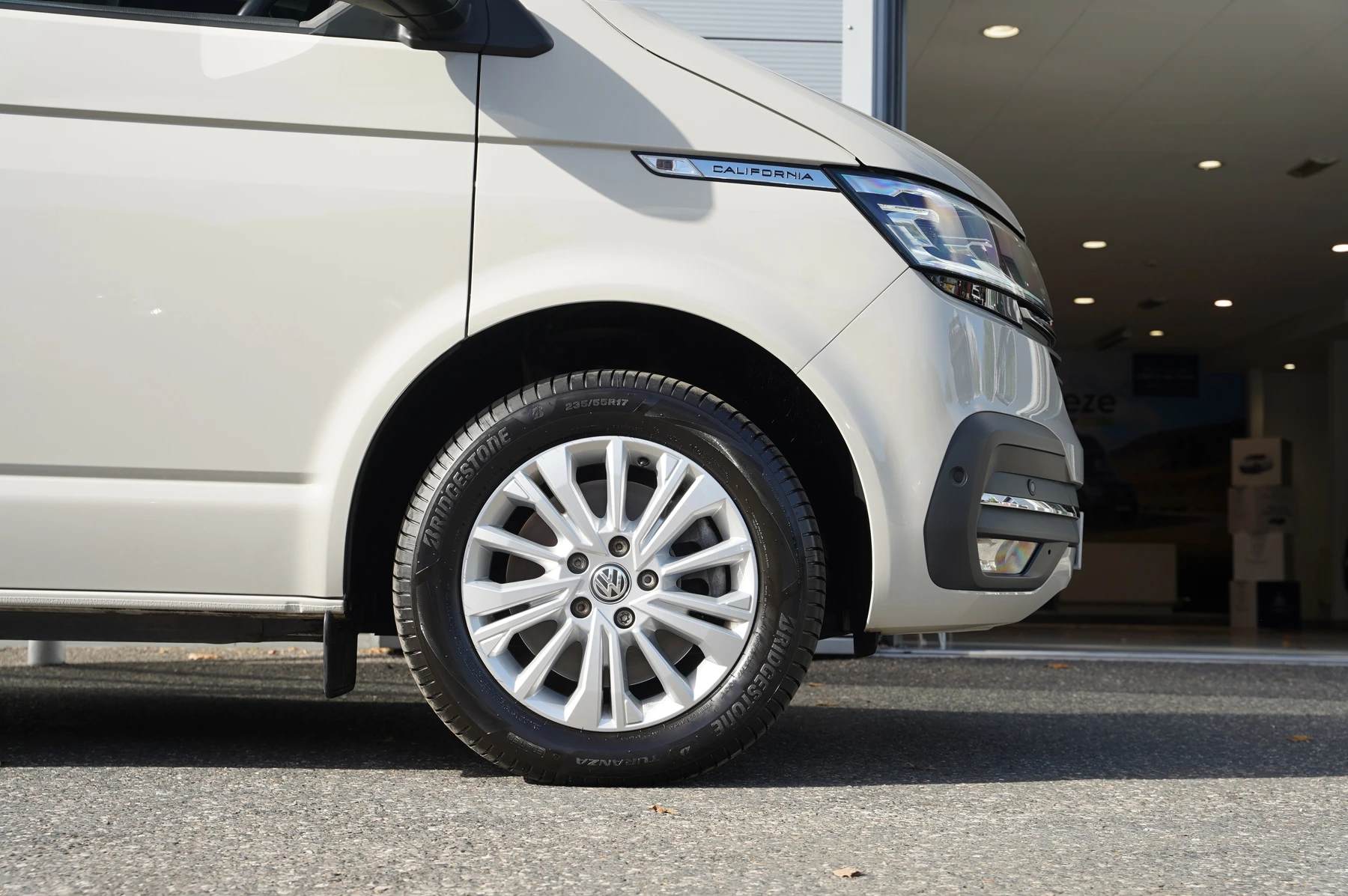 Volkswagen-California-image-40