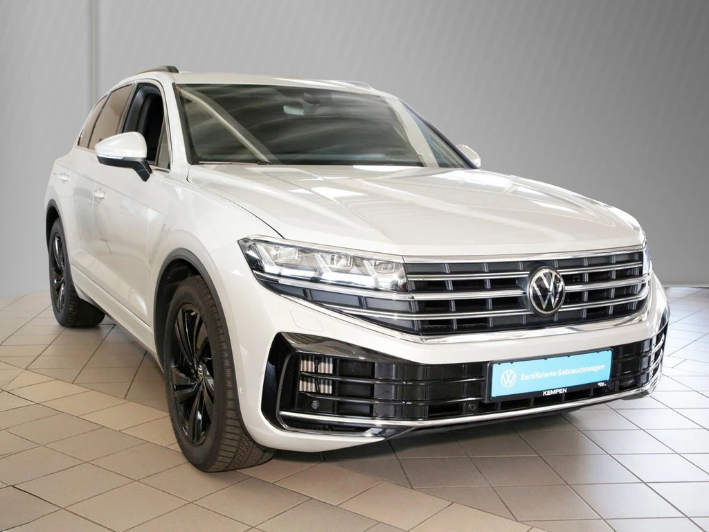 Volkswagen-Touareg-image-2