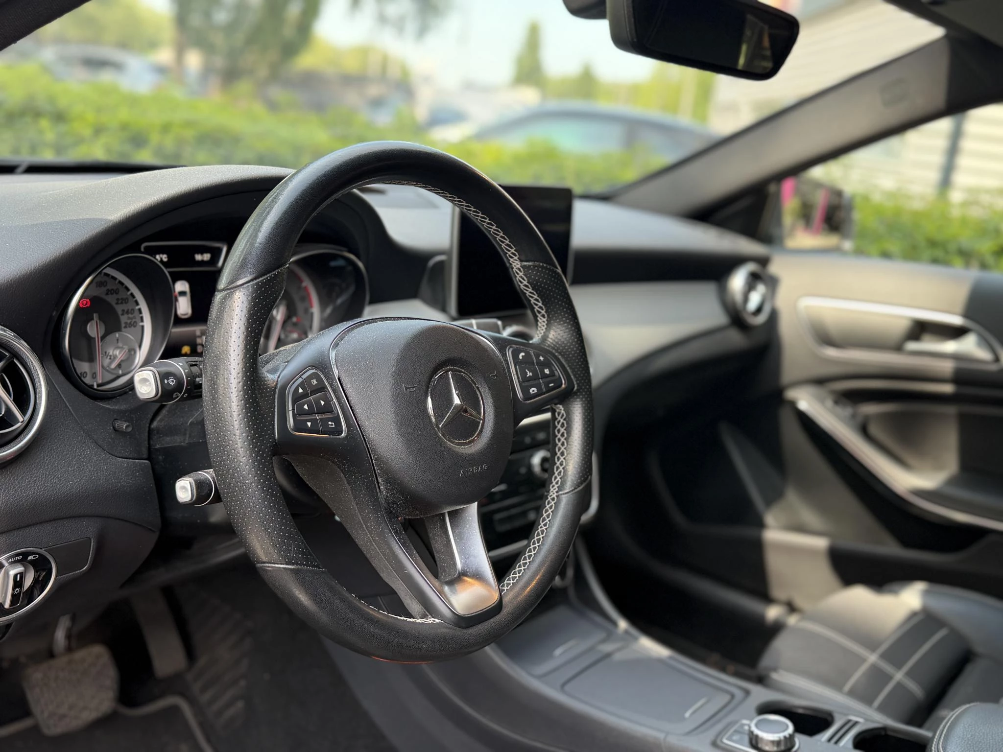 Mercedes-Benz GLA 180 Ambition