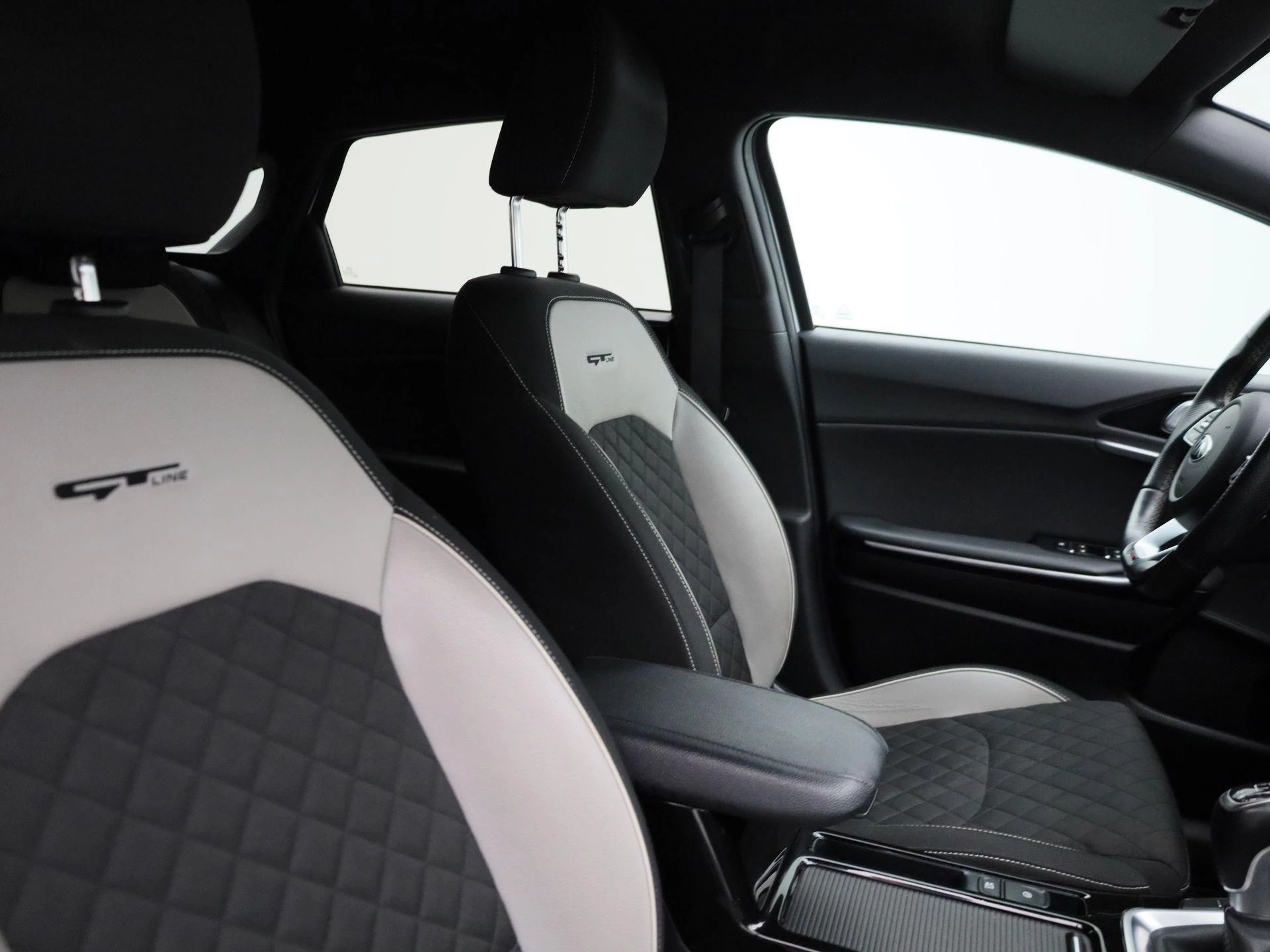 Kia-ProCeed-image-29