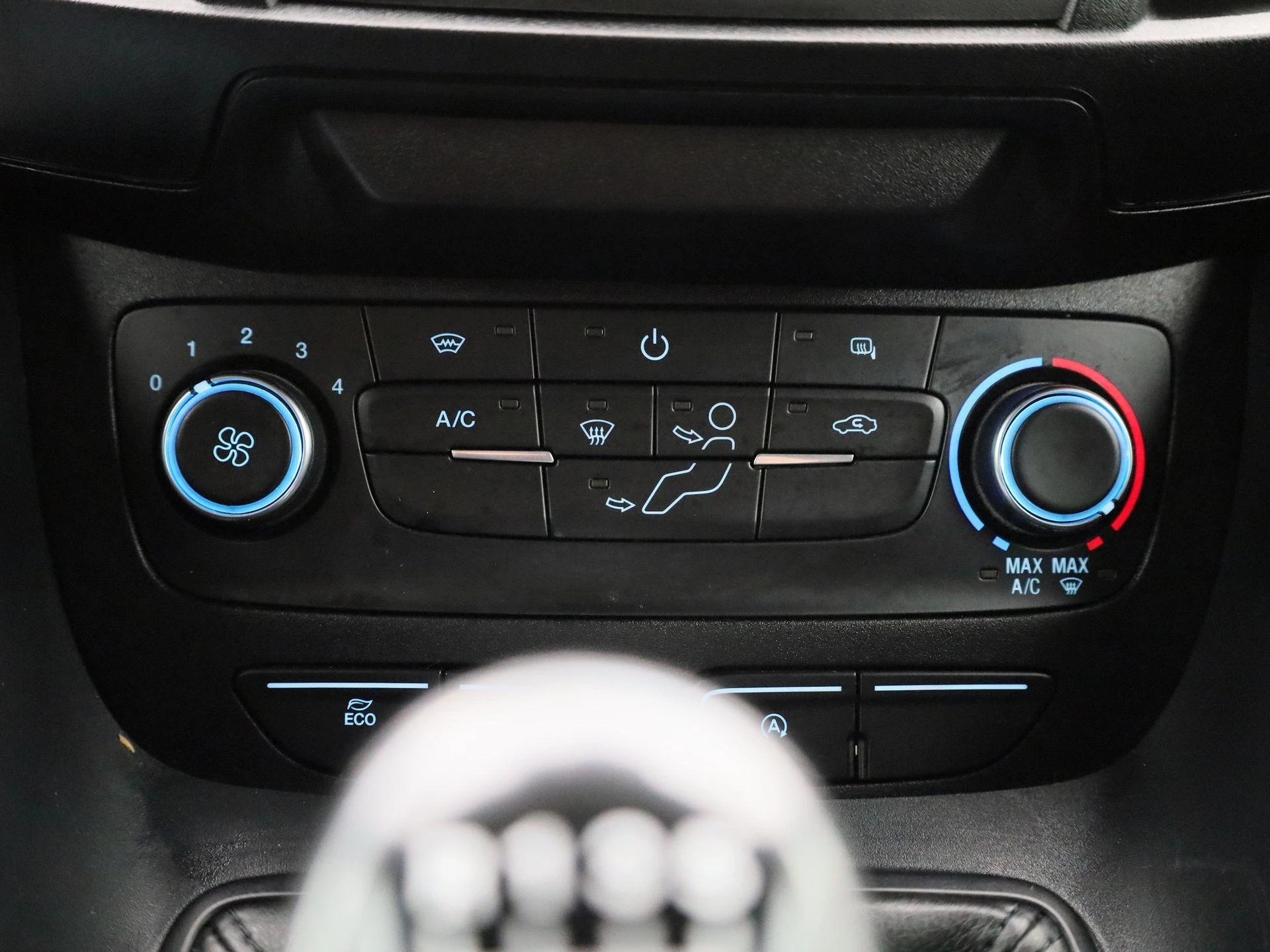 Ford-Transit Connect-image-21