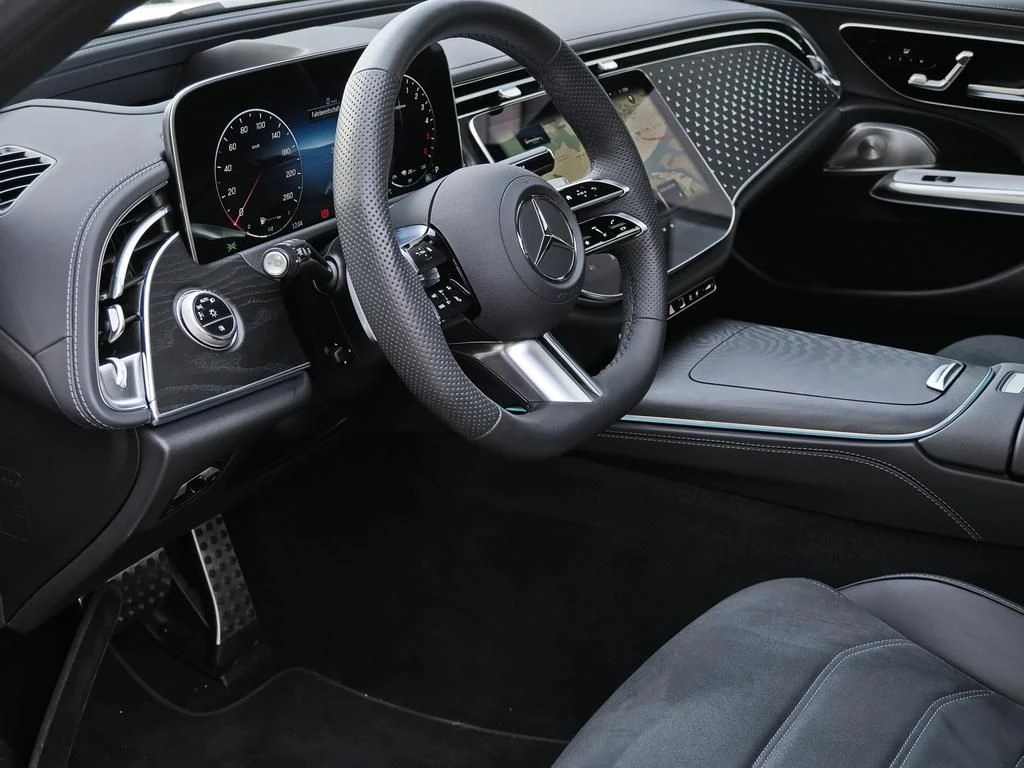 Mercedes-Benz-E-Klasse 300-image-8
