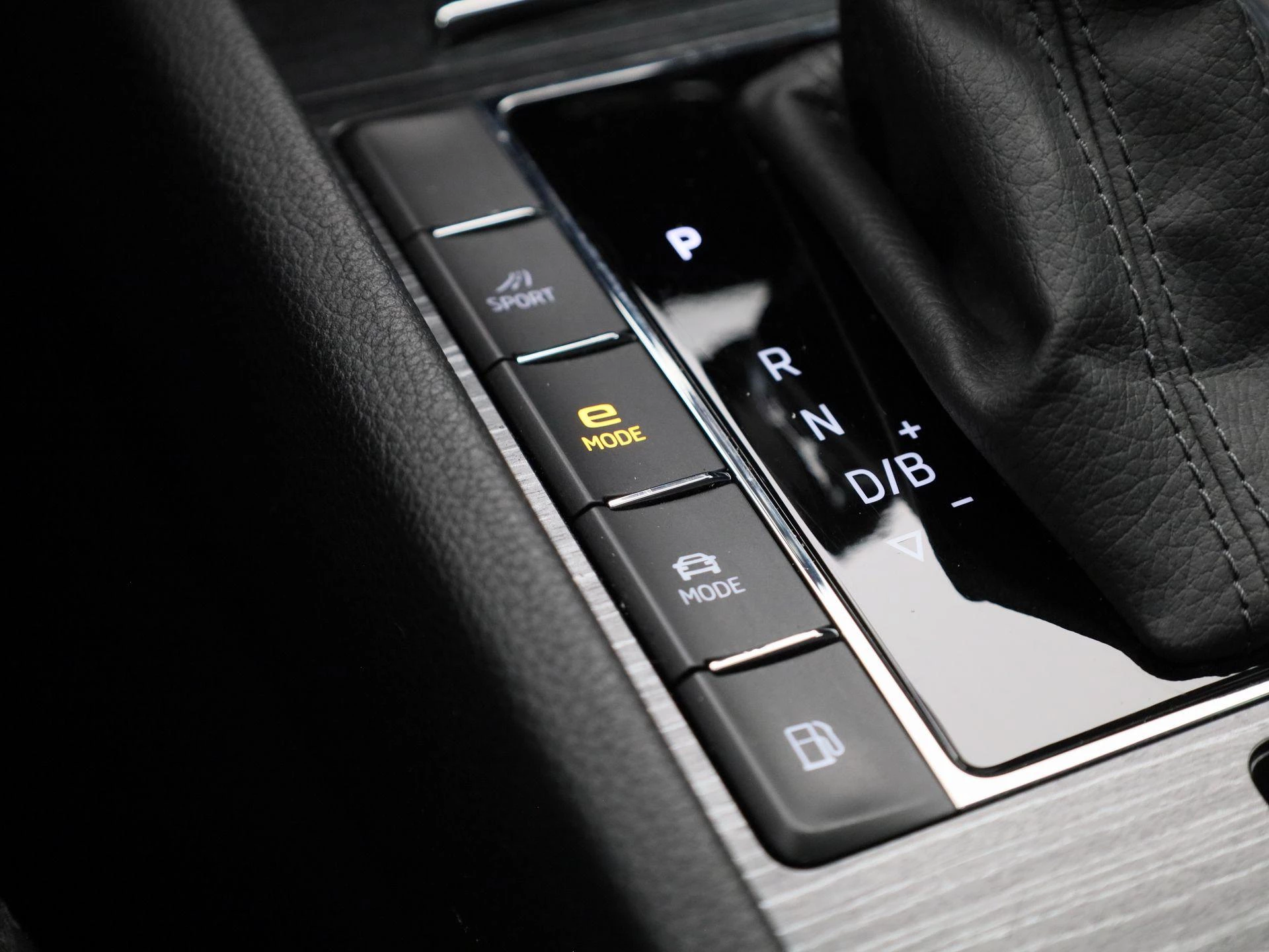 Škoda Superb Combi 1.4 TSI iV Business Edition
