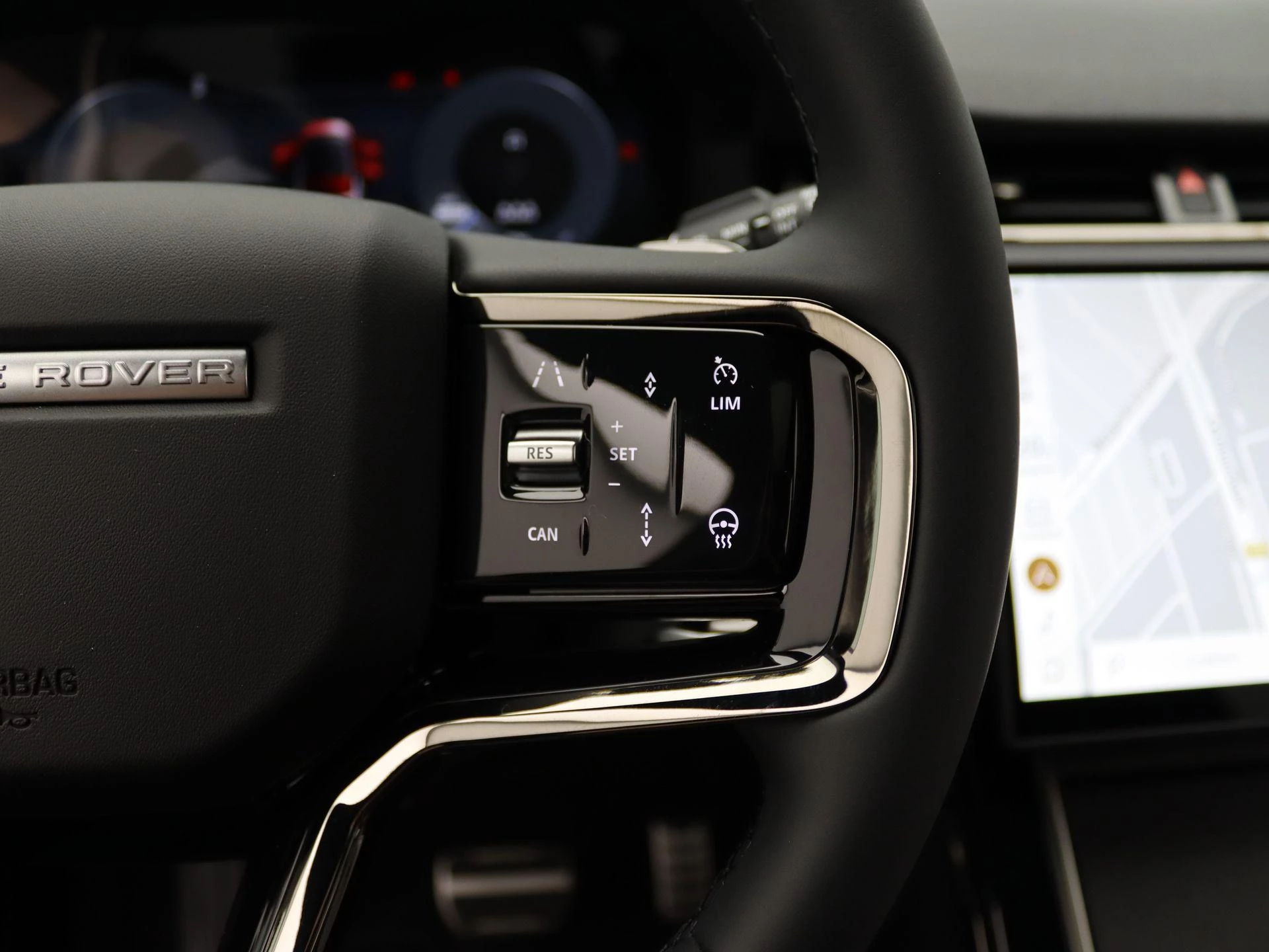 Land Rover-Range Rover Evoque-image-19