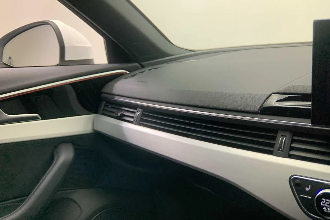 Audi-A4-image-18
