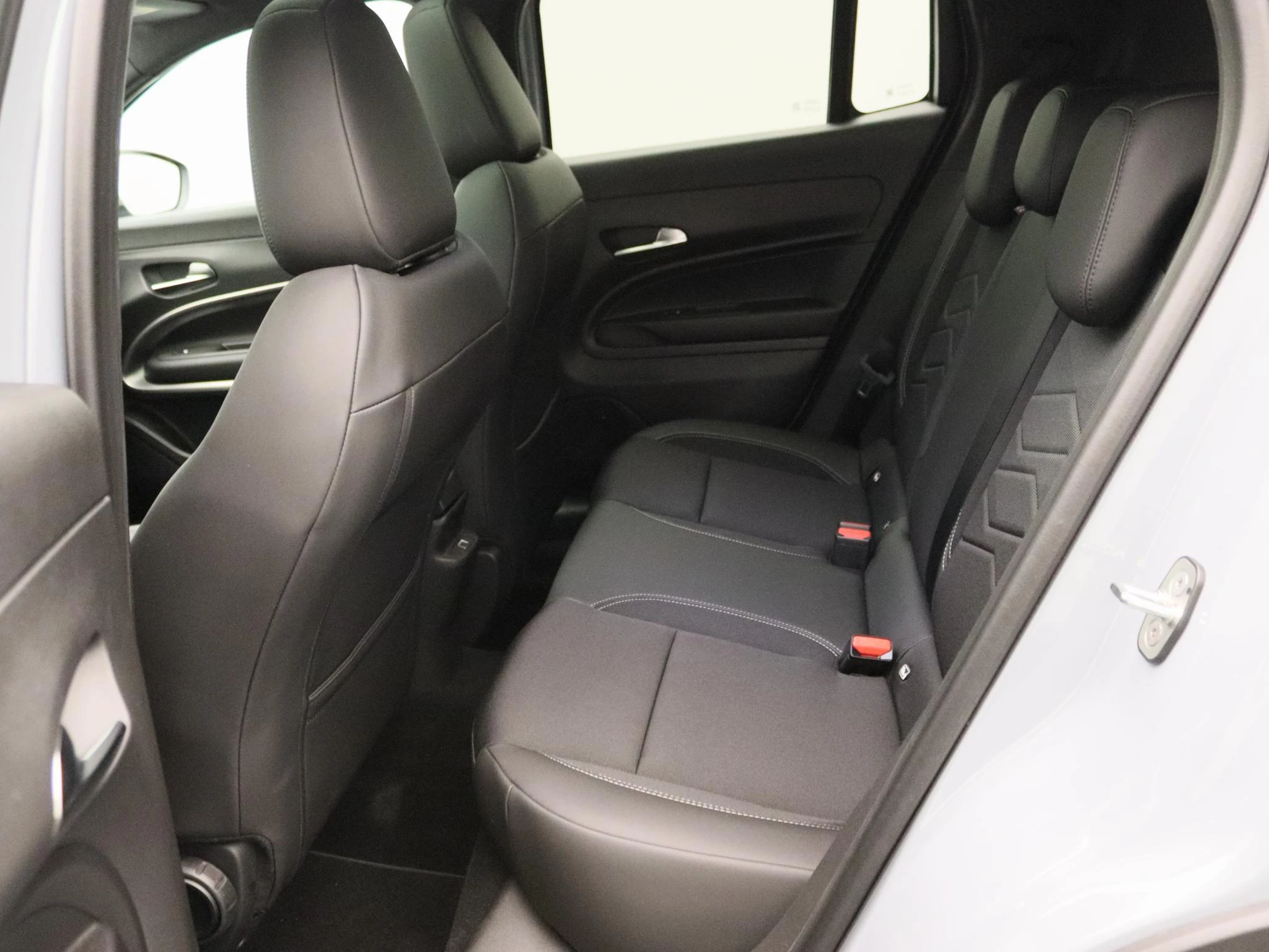 Jeep-Avenger-image-15