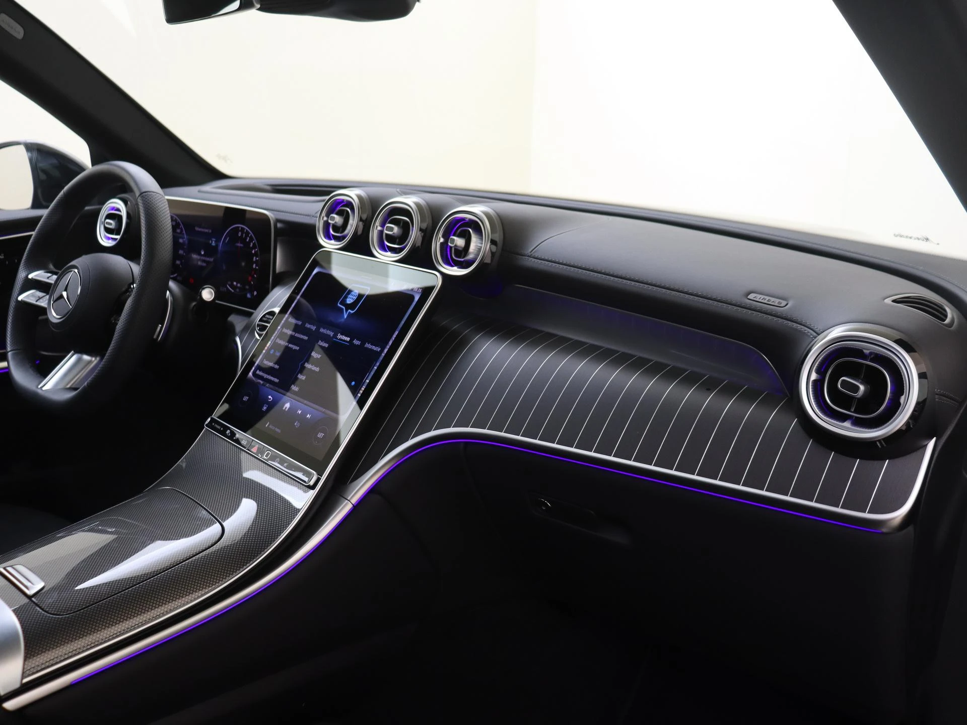 Mercedes-Benz-GLC-image-4