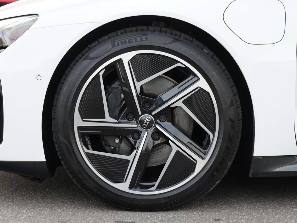 Audi-e-tron GT-image-4