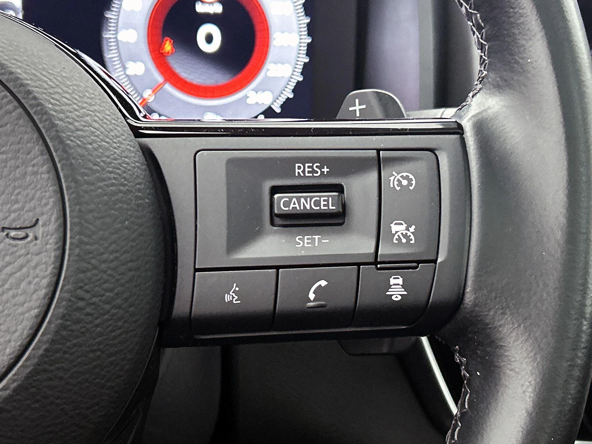 Nissan-QASHQAI-image-5