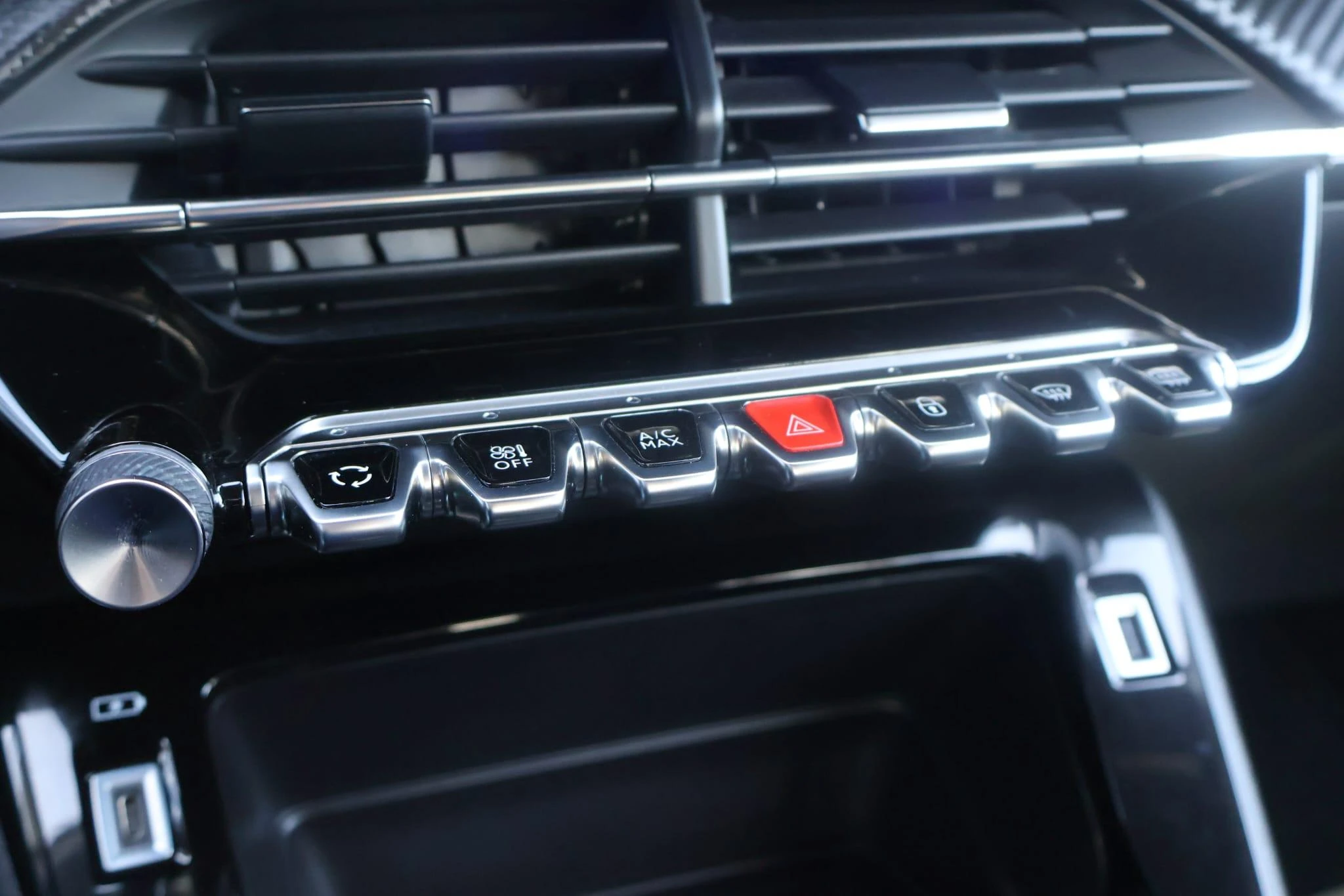 Peugeot-208-image-17
