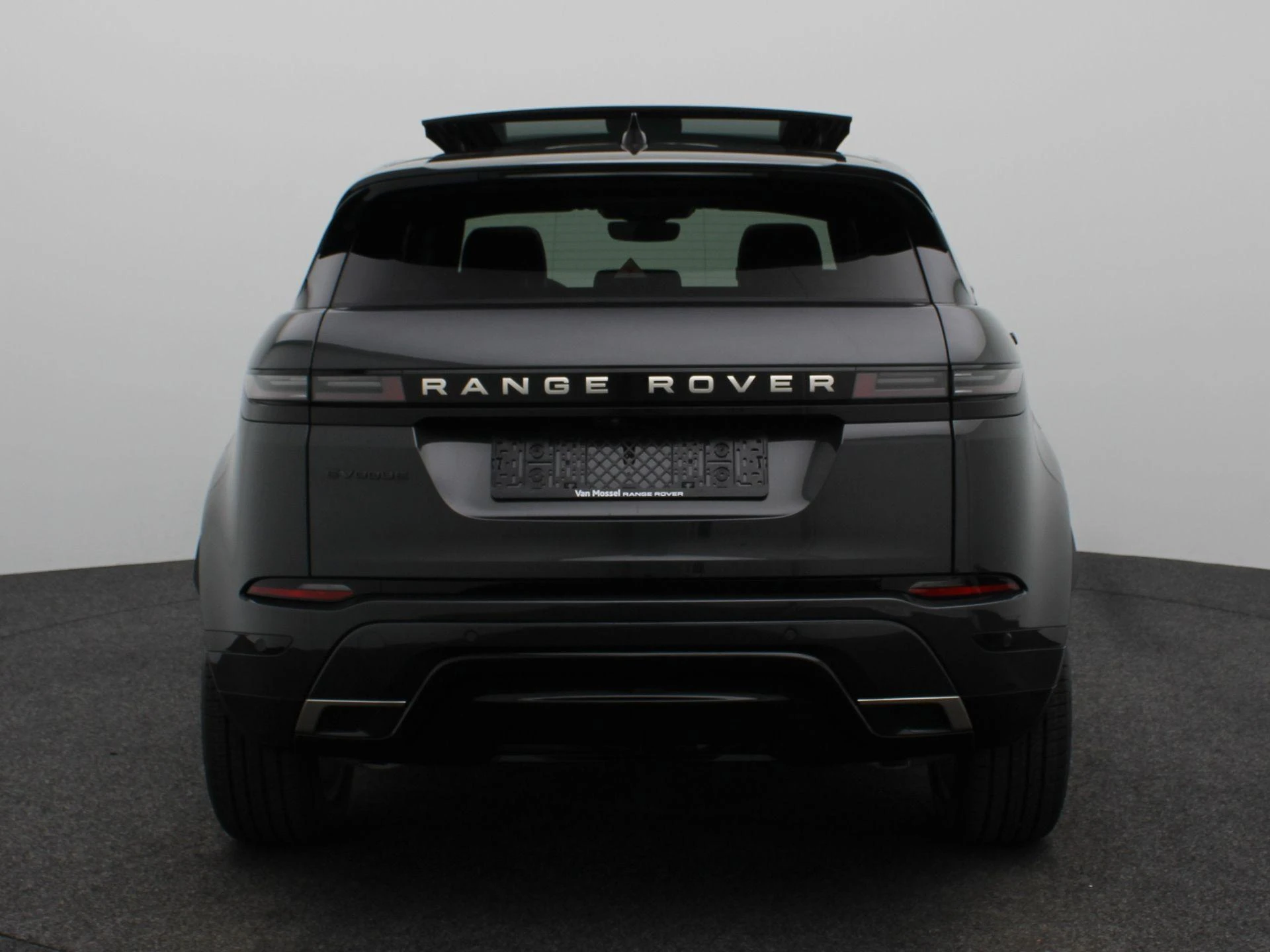Land Rover-Range Rover Evoque-image-4