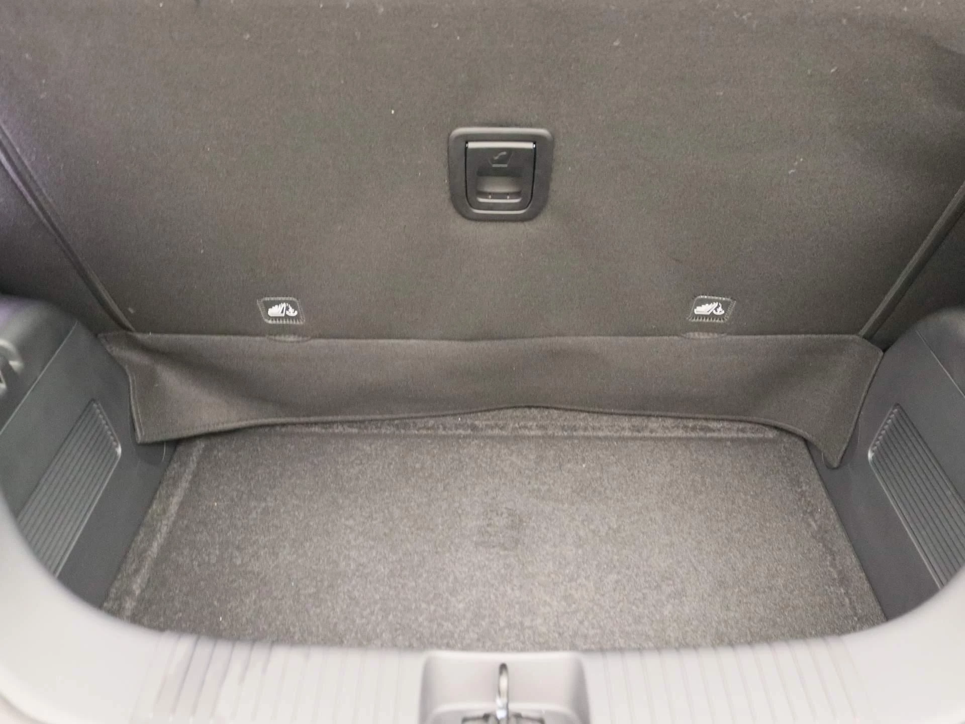 Leapmotor-T03-image-12