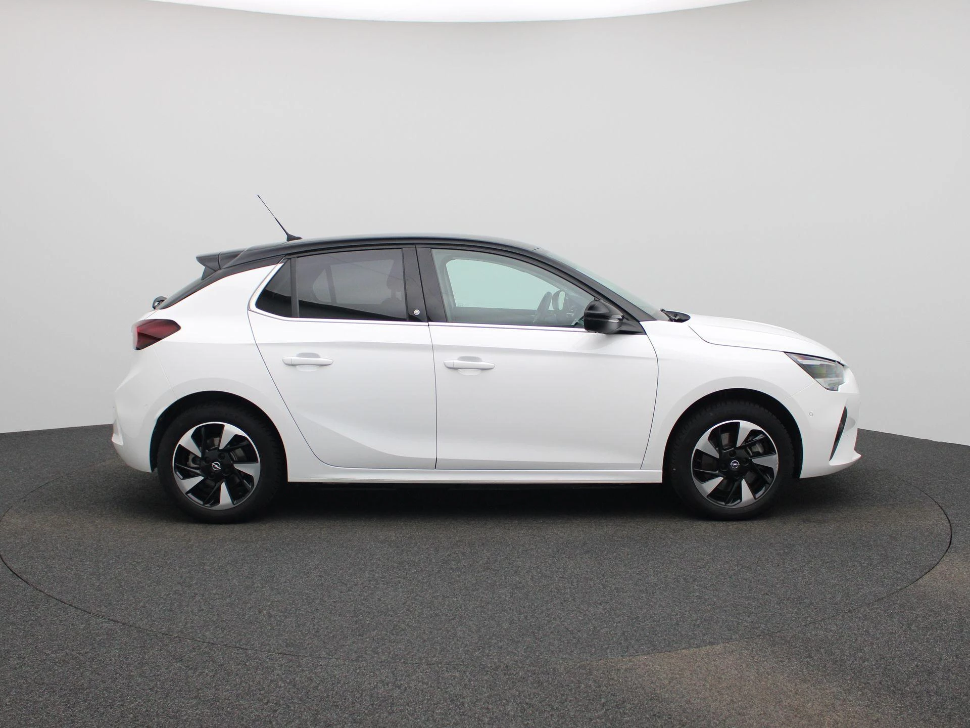 Opel-Corsa-e-image-5