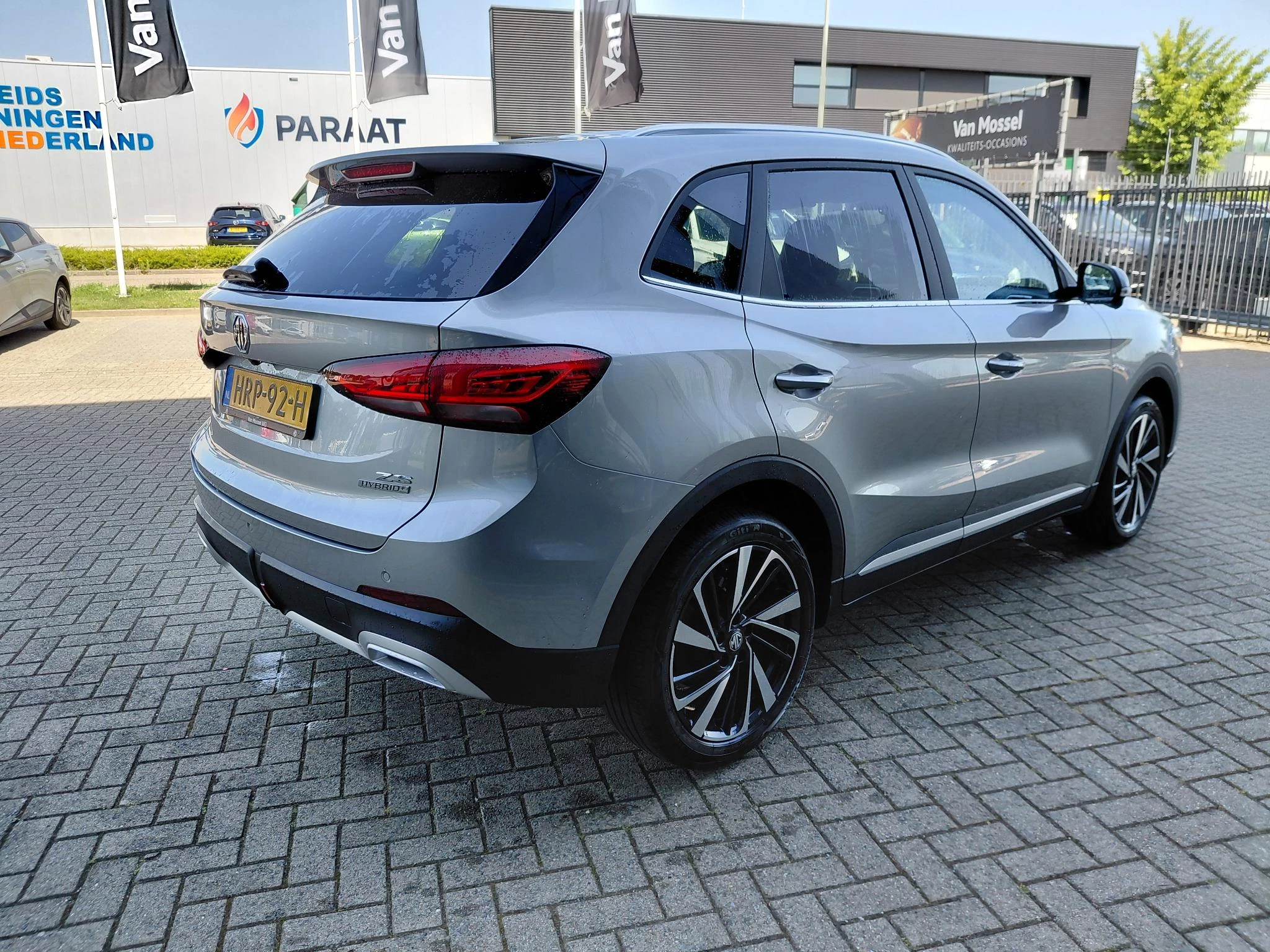 MG ZS 1.5 Hybrid+ Luxury