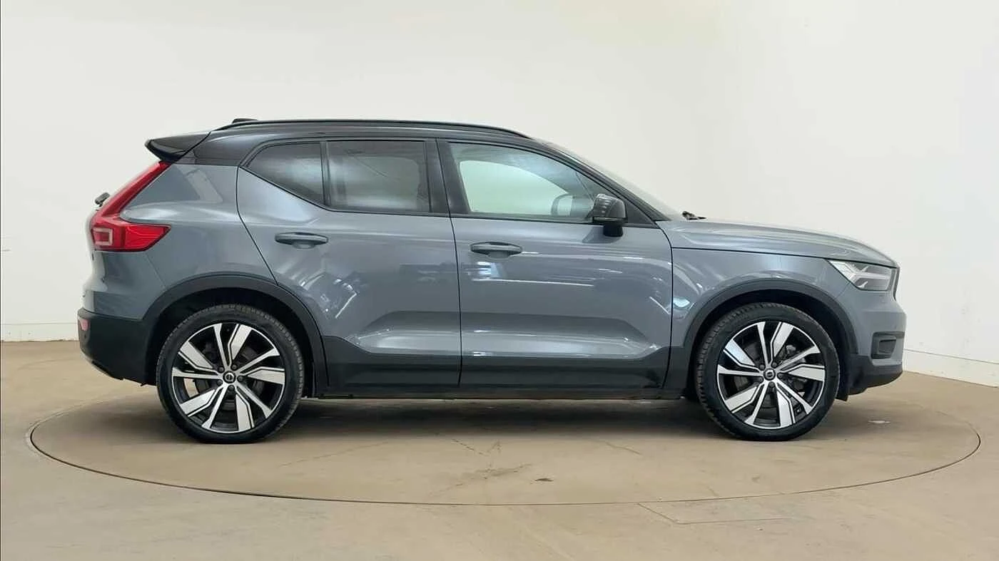 Volvo-XC40-image-2