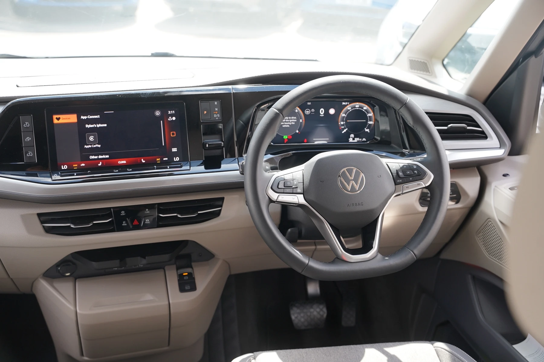 Volkswagen-California-image-1