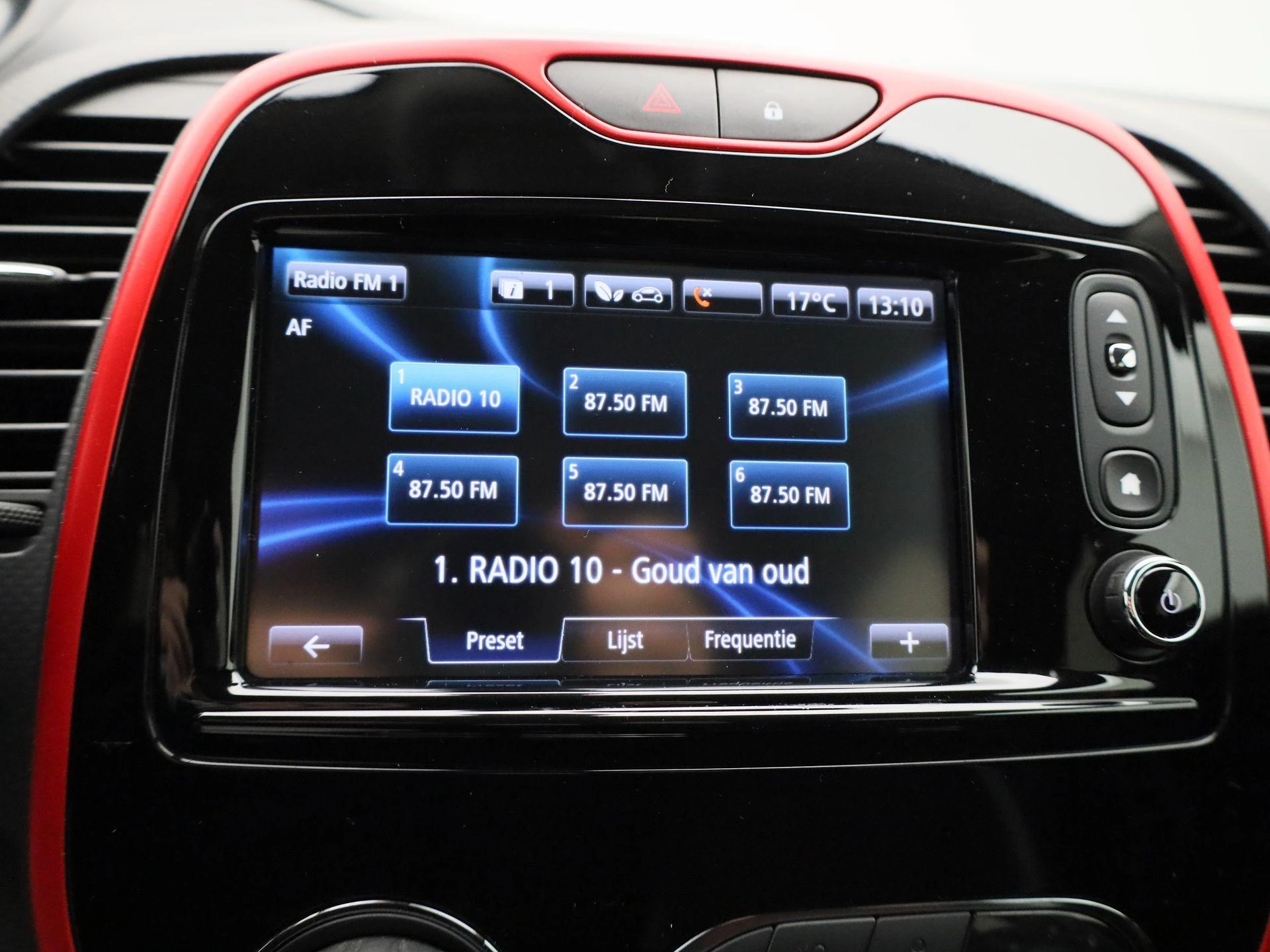 Renault-Captur-image-16
