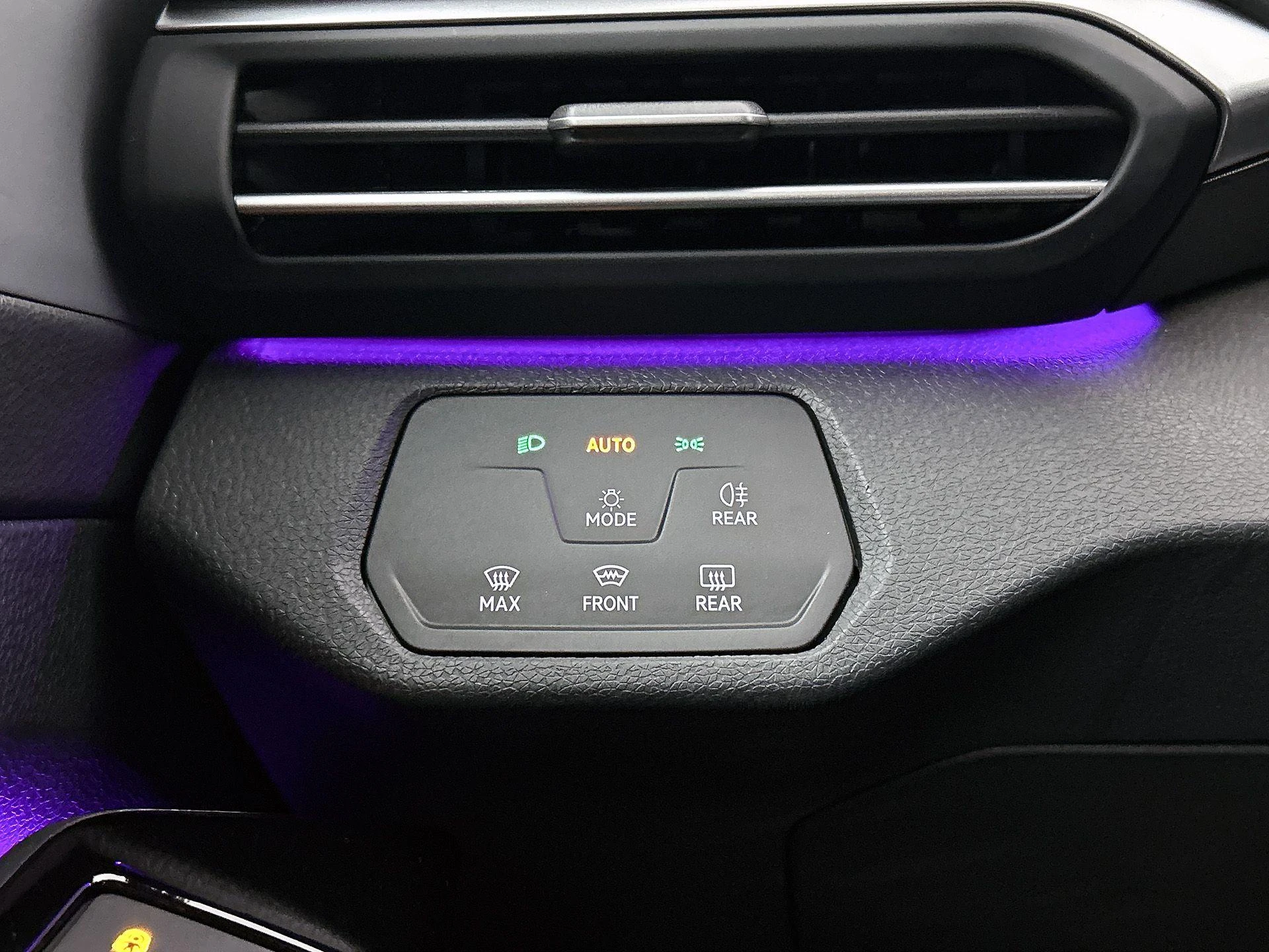 Volkswagen-ID.4-image-24