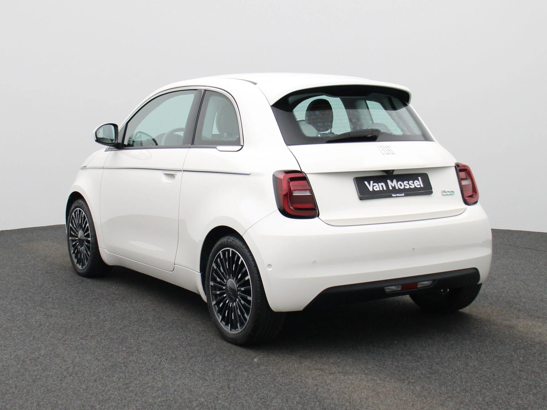 Fiat-500e-image-1