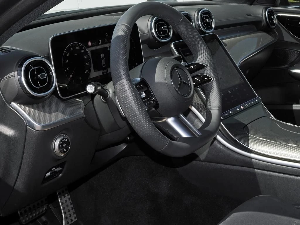 Mercedes-Benz-C-Klasse 300 d-image-9