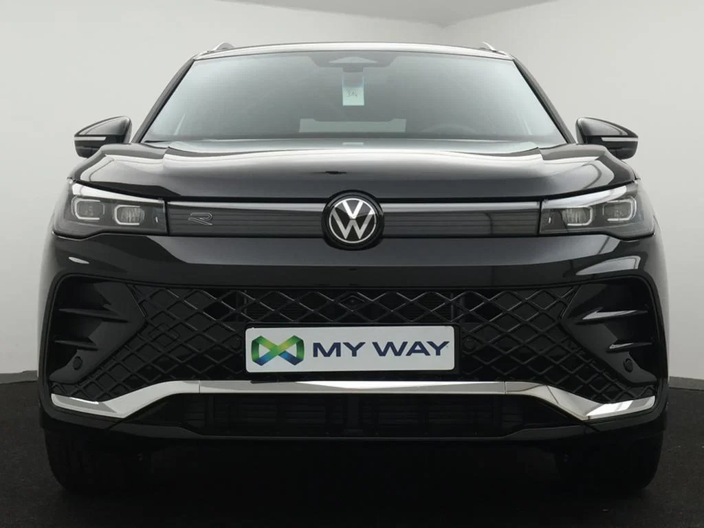 Volkswagen-Tiguan-image-24