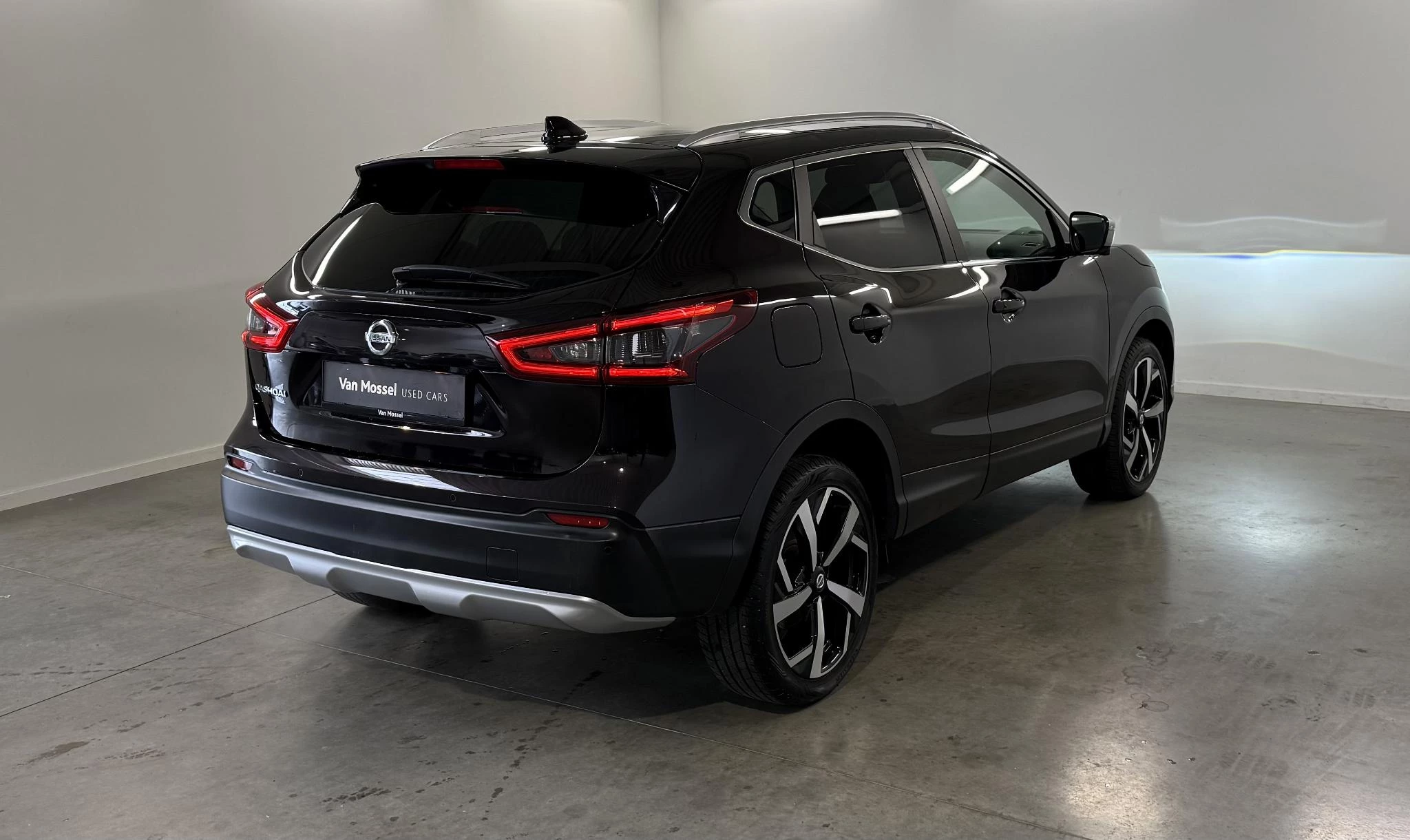 Nissan-QASHQAI-image-8