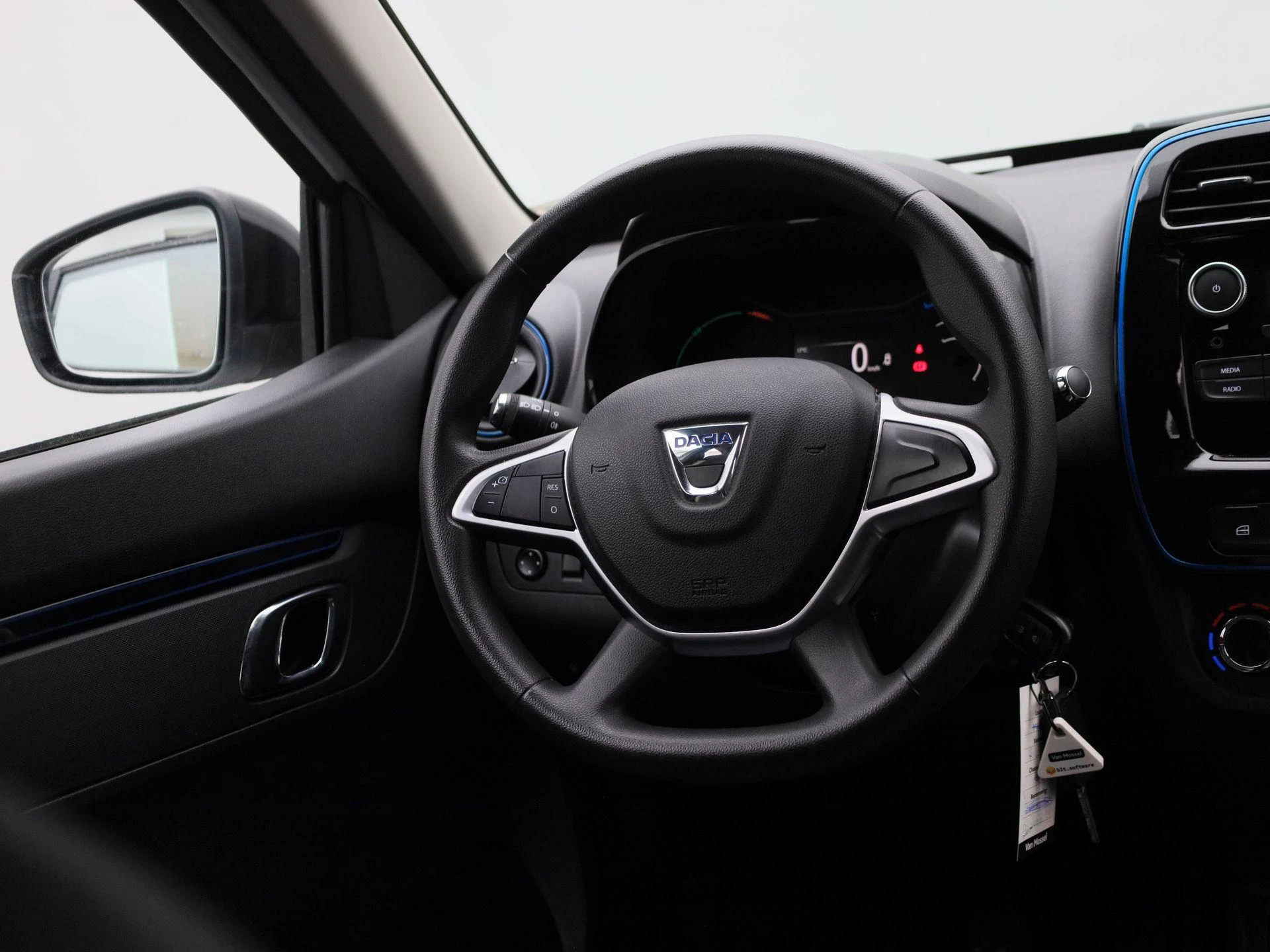 Dacia-Spring-image-8