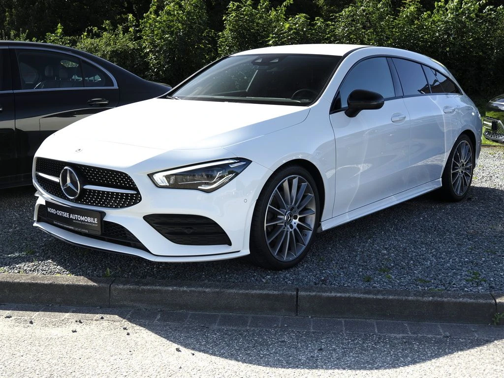 Mercedes-Benz-CLA 200 d-image-1