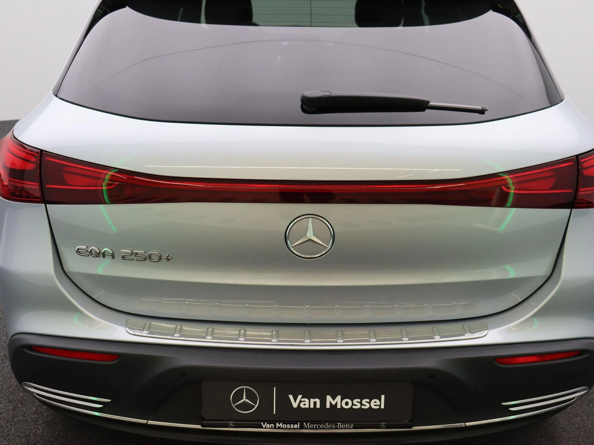 Mercedes-Benz EQA 250+ Business Line