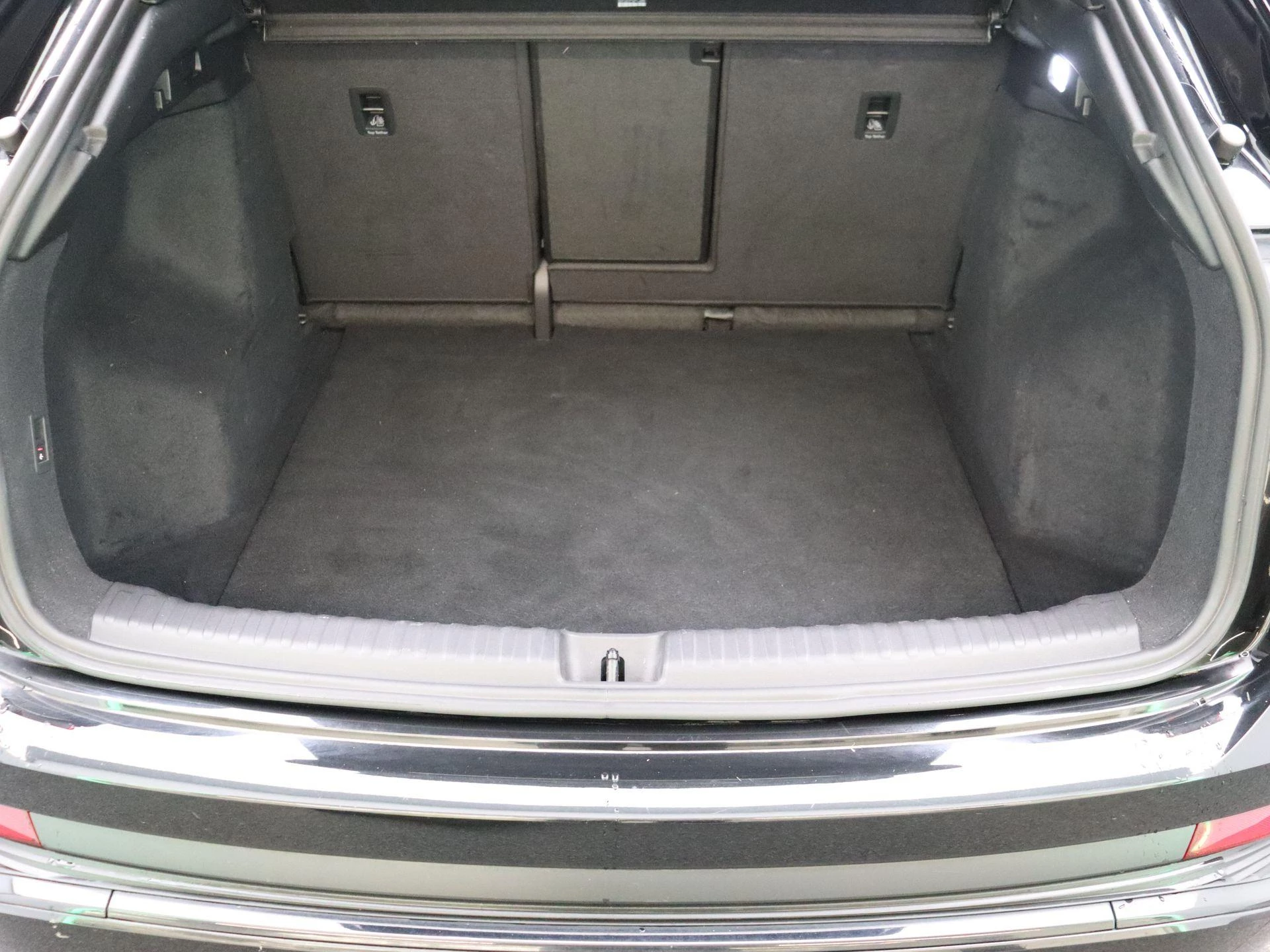 Audi-Q4 Sportback e-tron-image-20