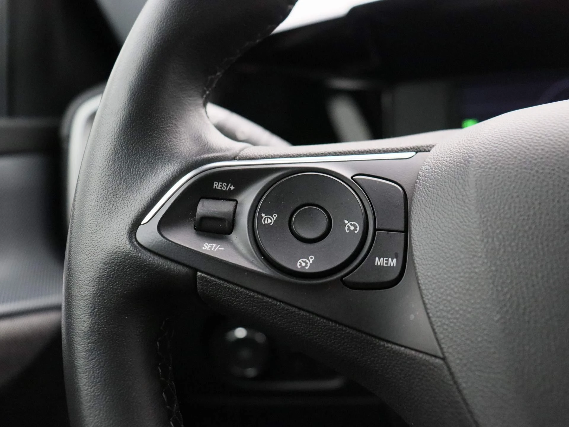Opel-Mokka-image-15