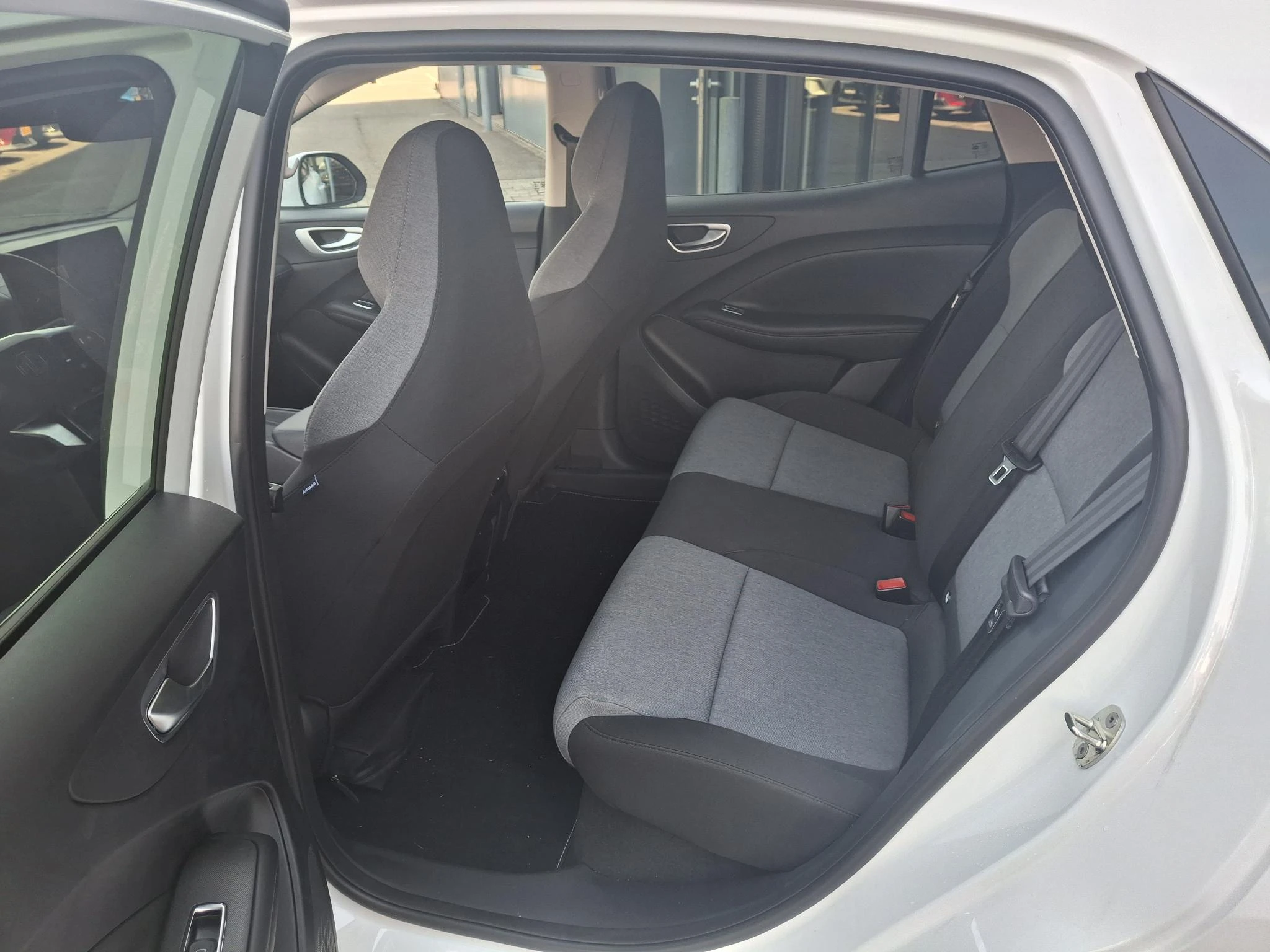 MG MG4 EV Urban Premium 54 kWh