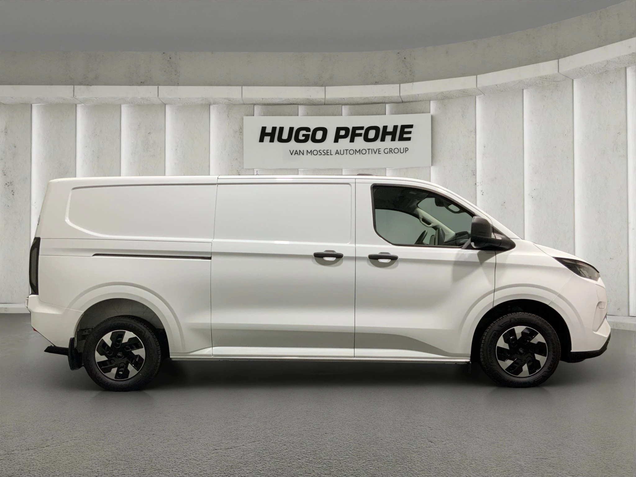 Ford-Transit Custom-image-5