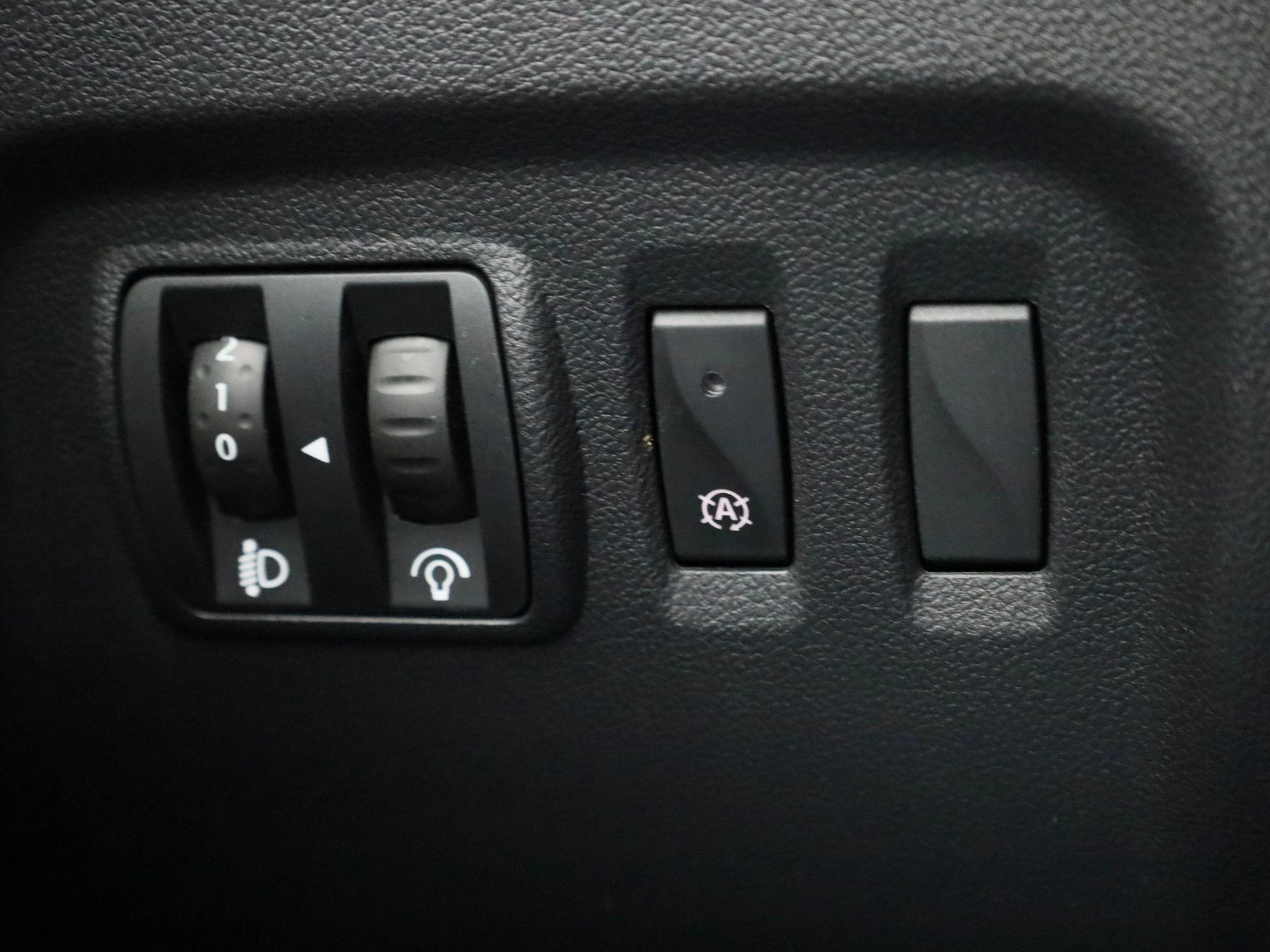 Renault-Captur-image-18