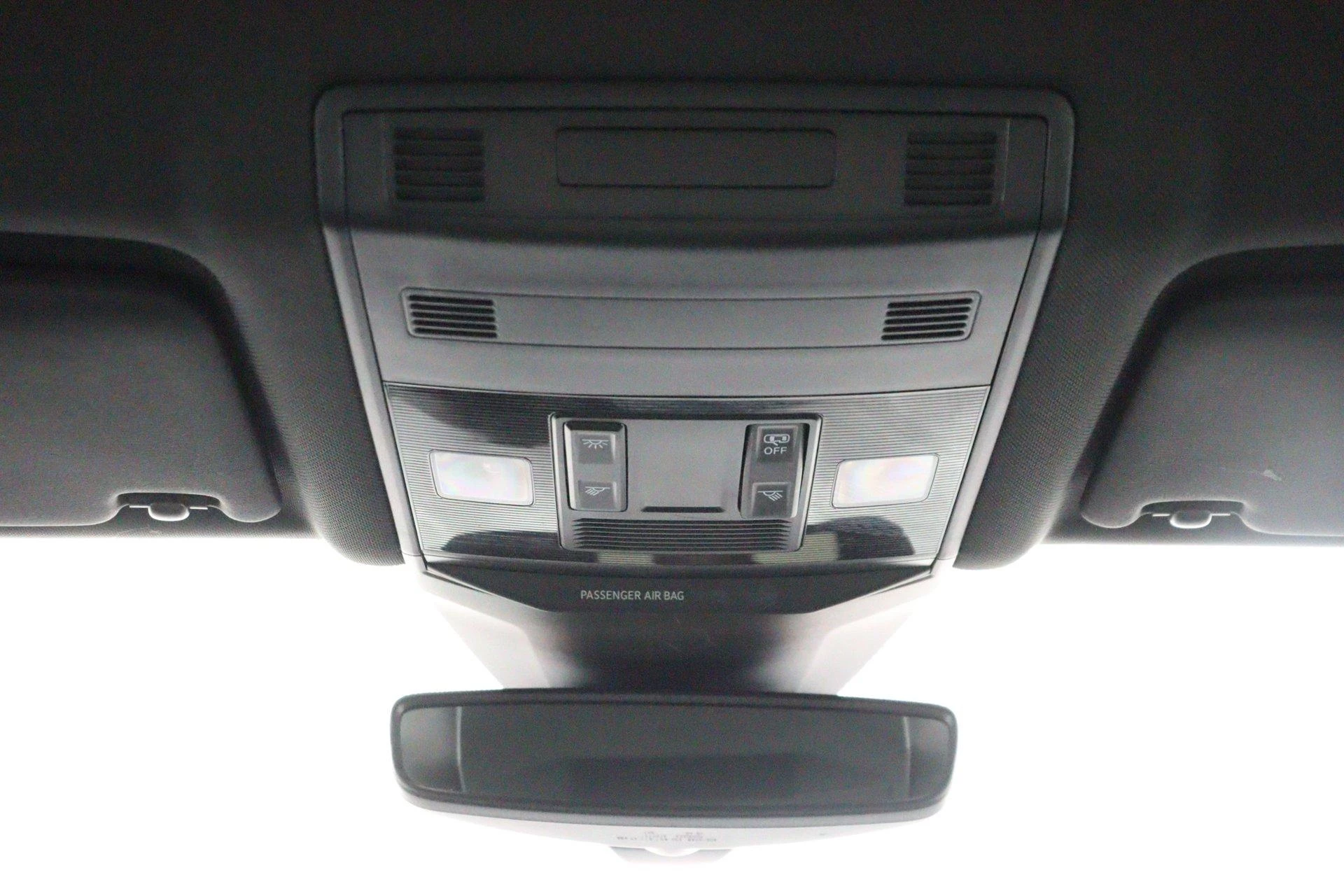 Volkswagen-T-Roc-image-56