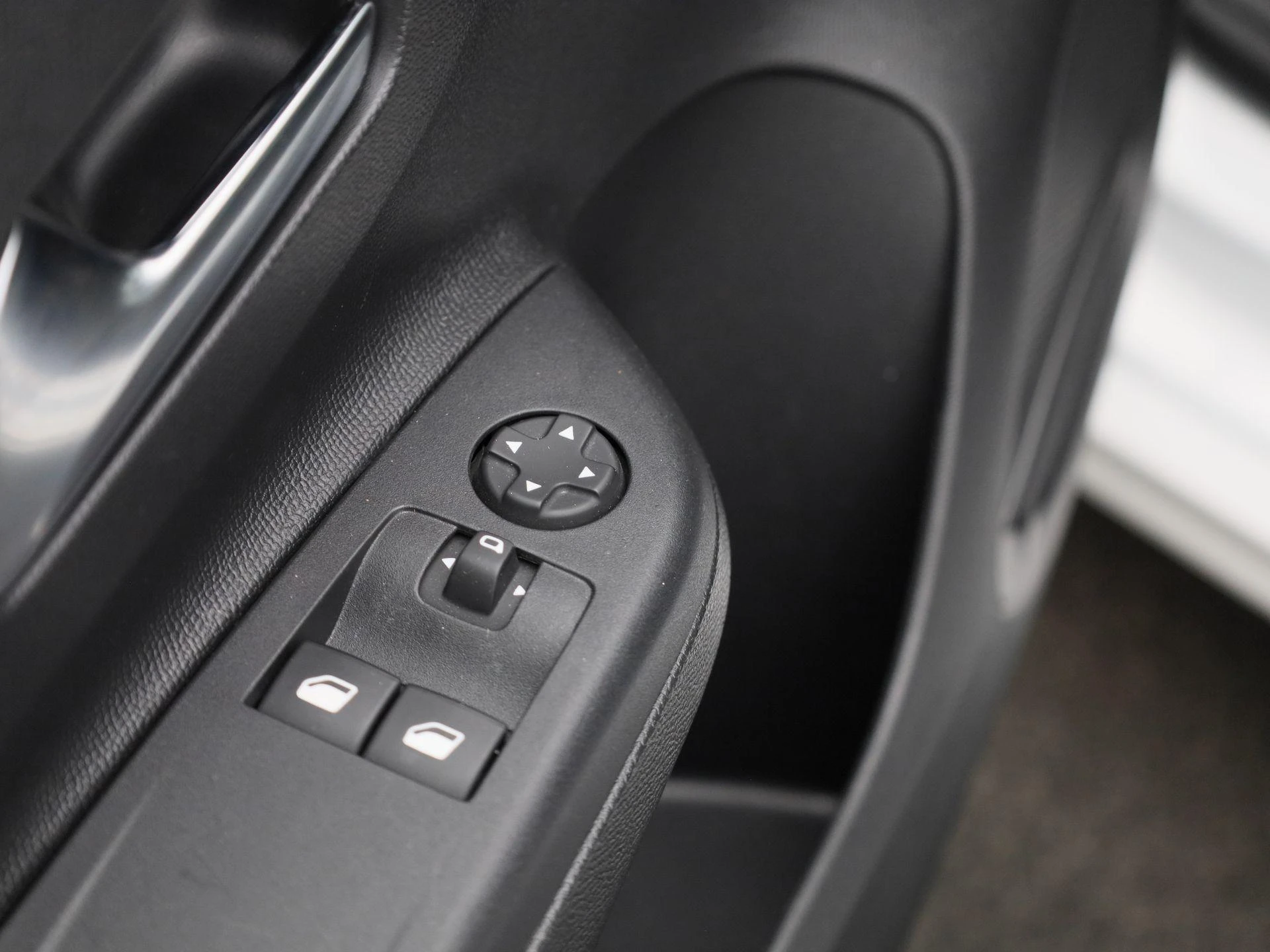 Opel-Corsa-image-24