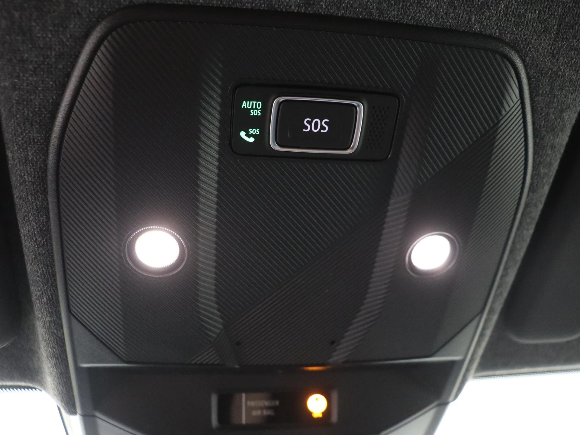Renault-Megane E-Tech-image-19