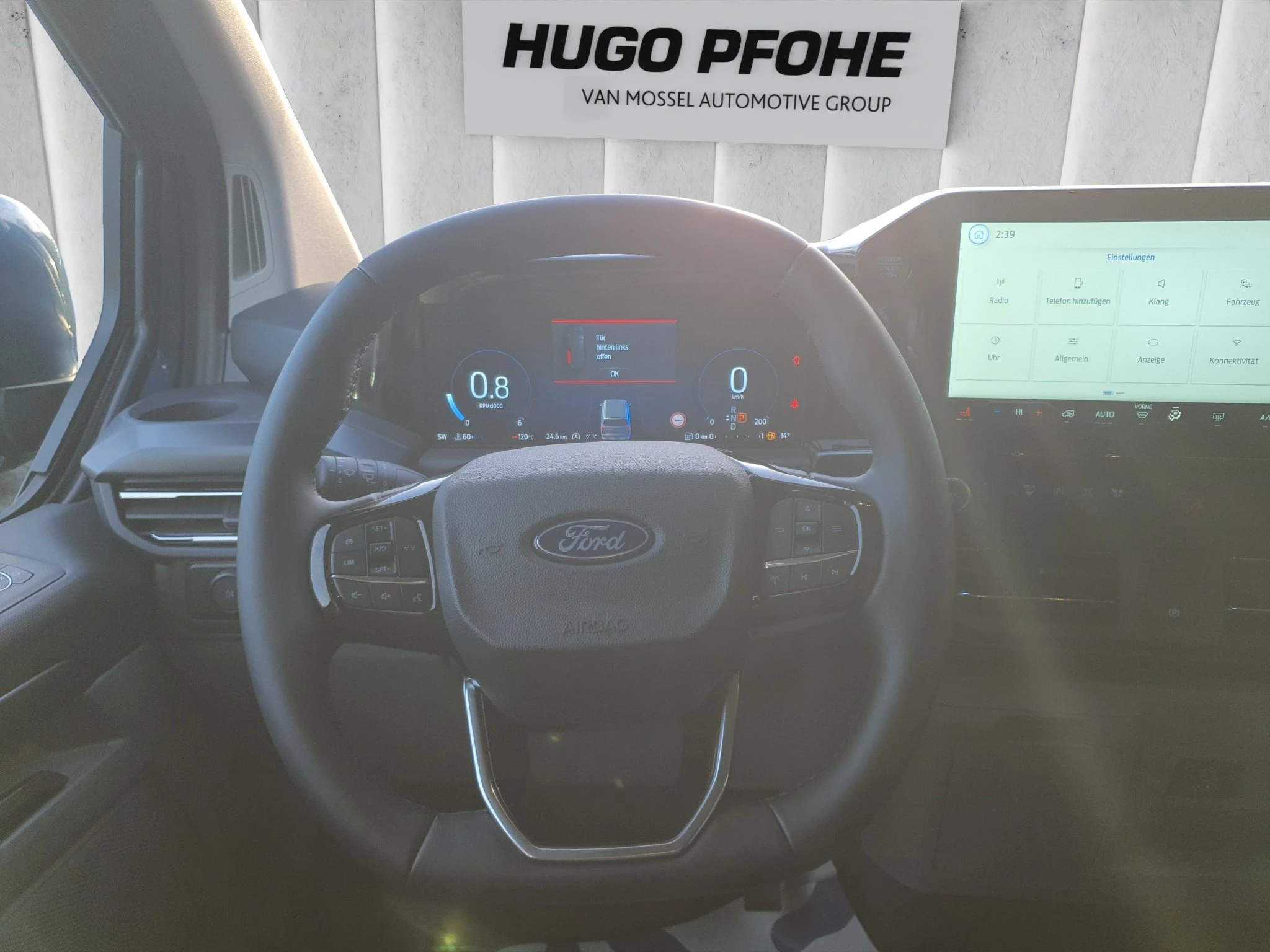 Ford-Tourneo Custom-image-11