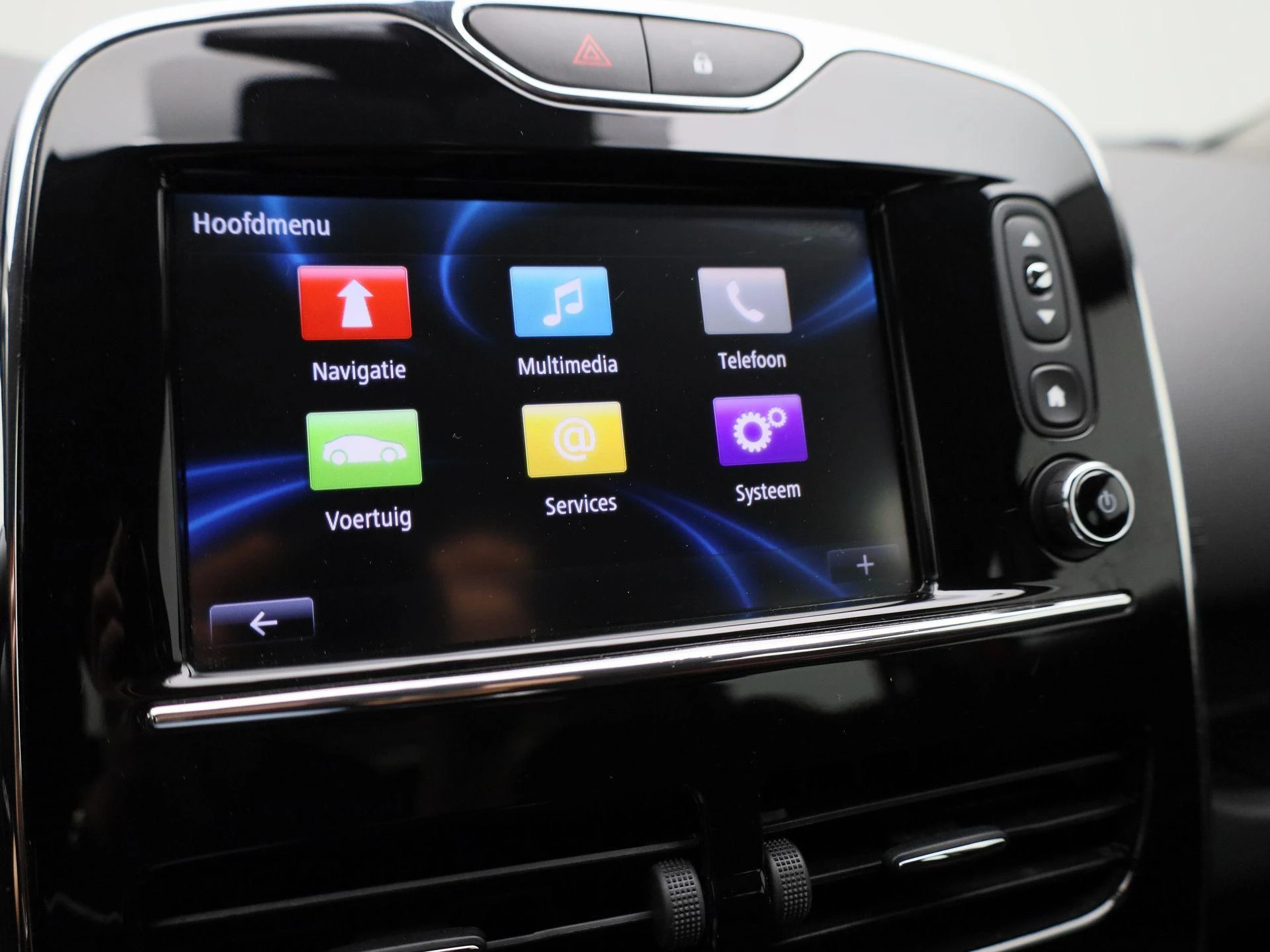Renault-Clio-image-15