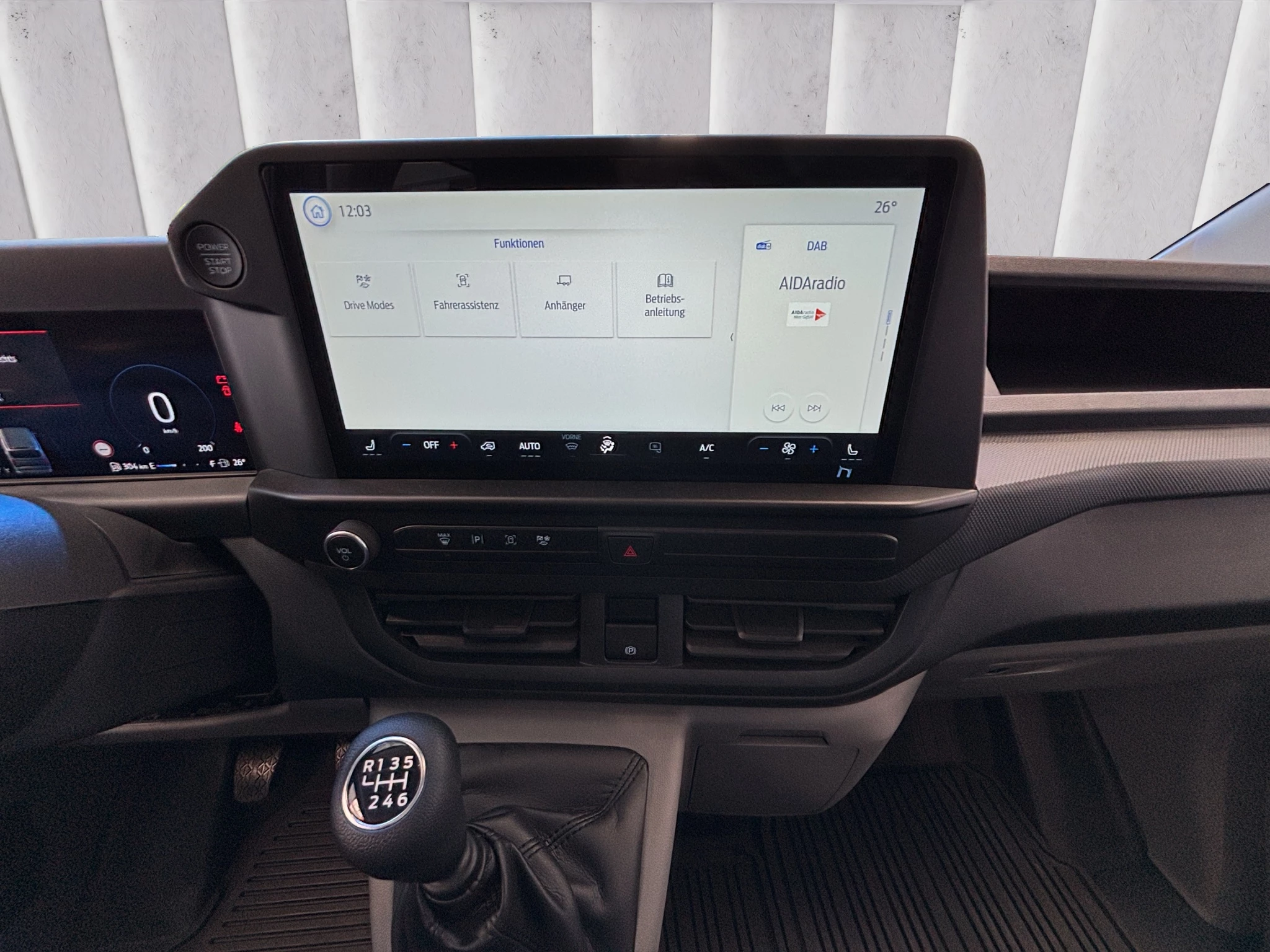 Ford-Transit Custom-image-13