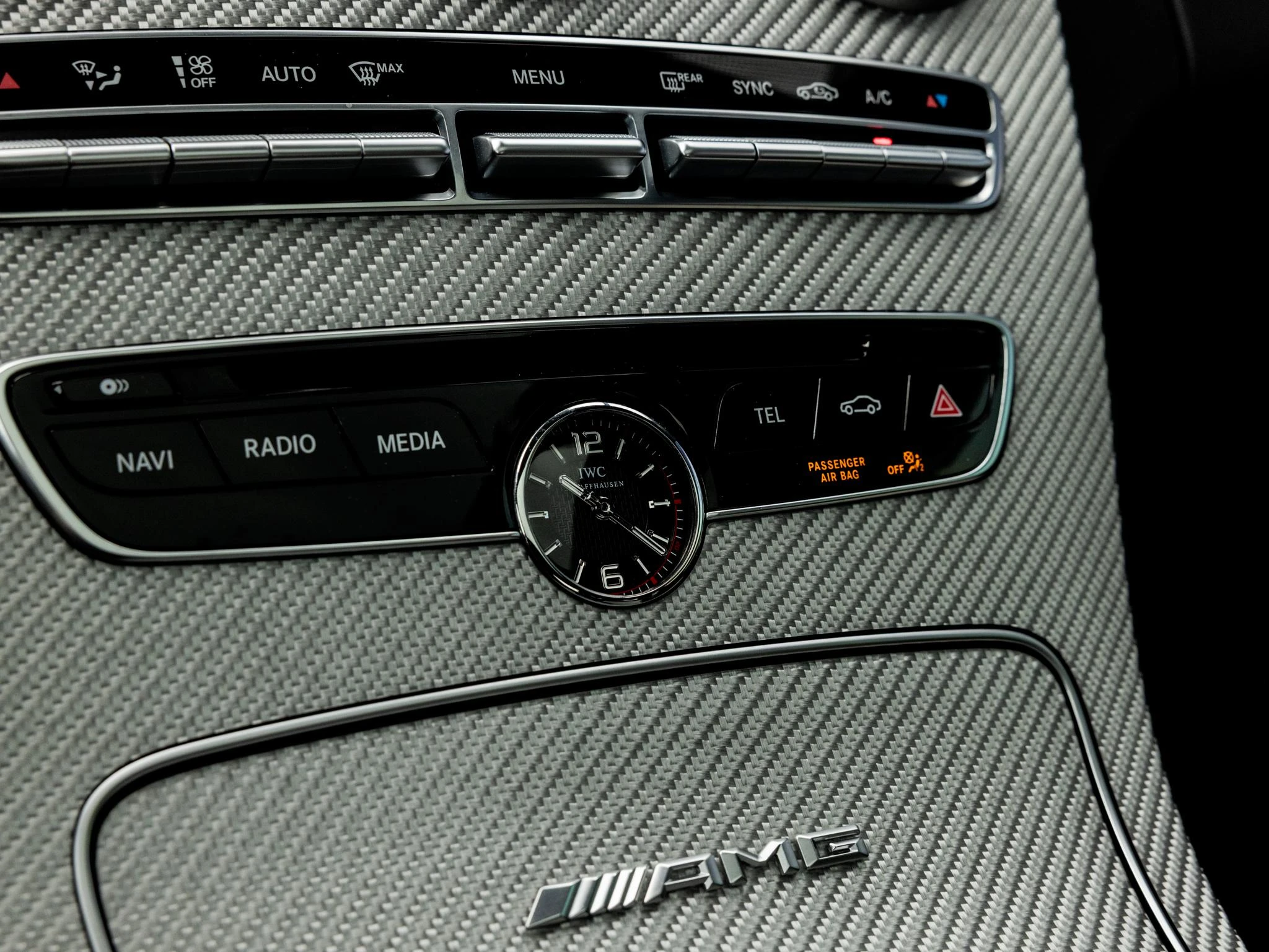 Mercedes-Benz-C-Klasse-image-51