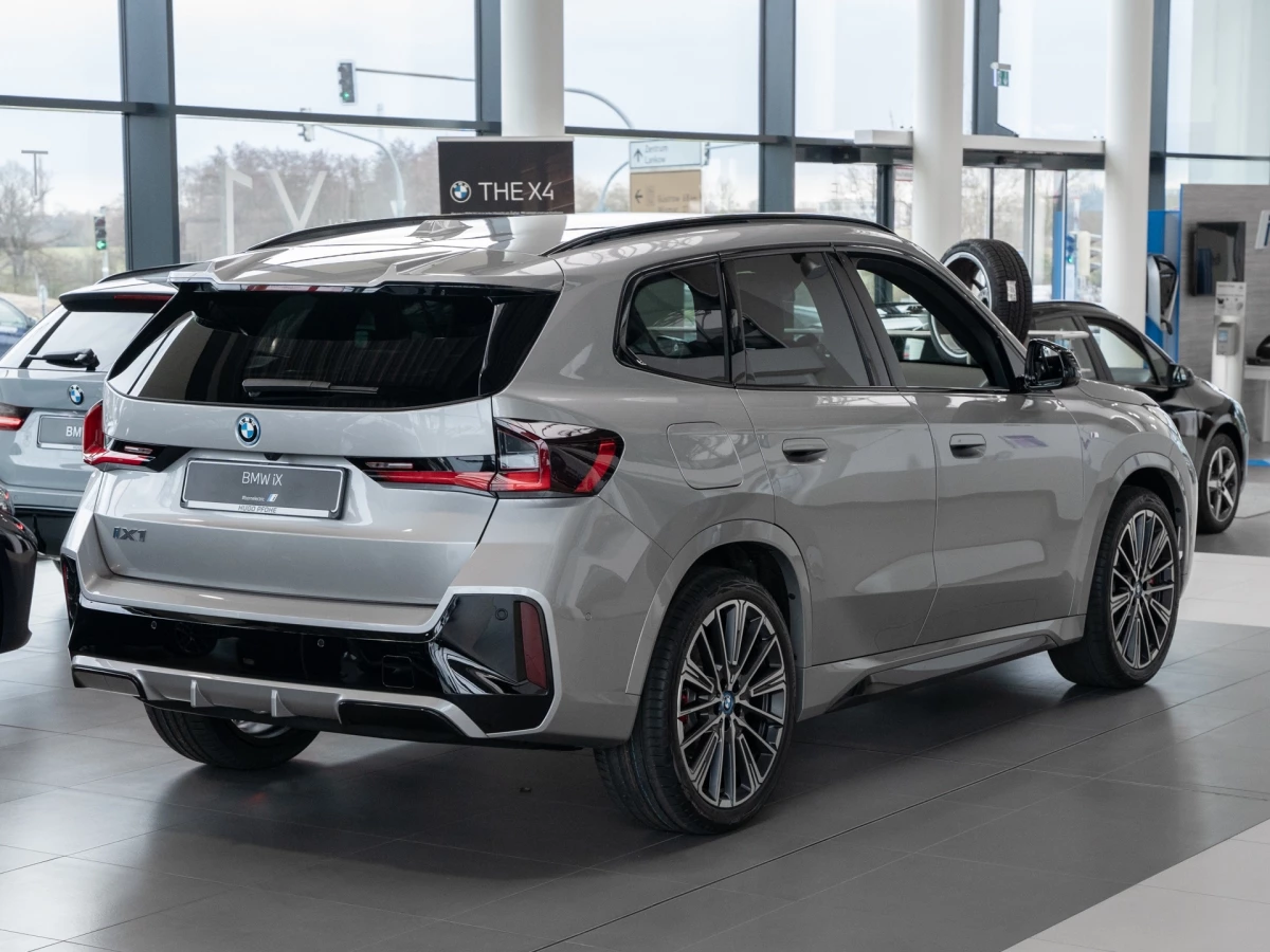 BMW-iX1-image-1